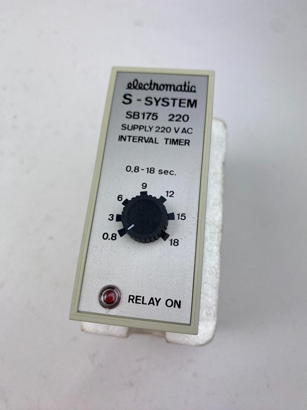ELECTROMATIC SB175 220 INTERVAL TIMER