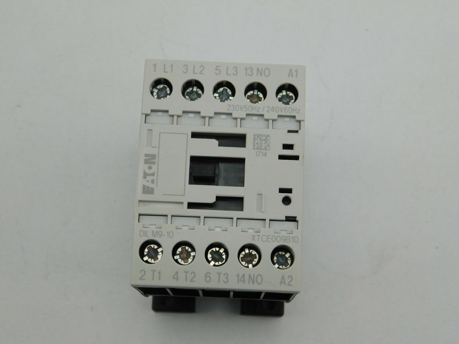 EATON  Leistungsschütz, 4 kW DILM9-10 XTC009B10F 230V50HZ.24 0V 60HZ