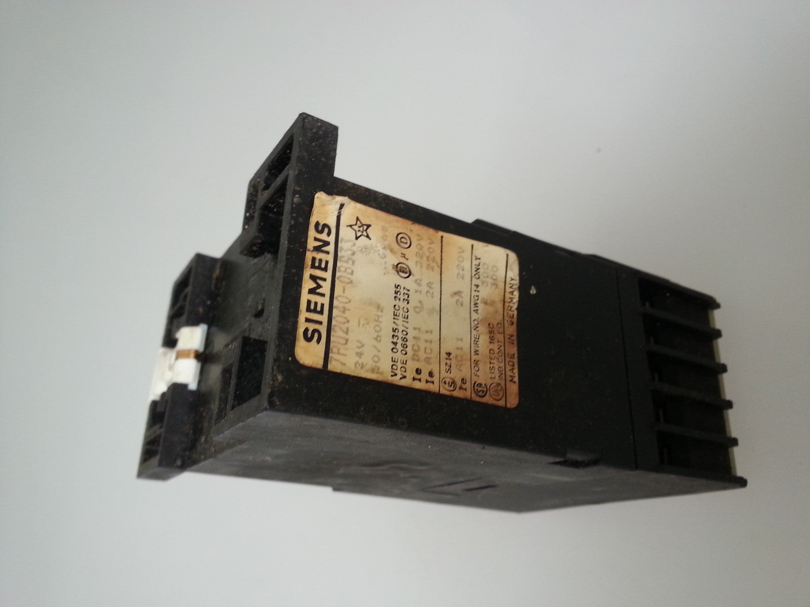 SIEMENS Zeitrelais 7PU2040