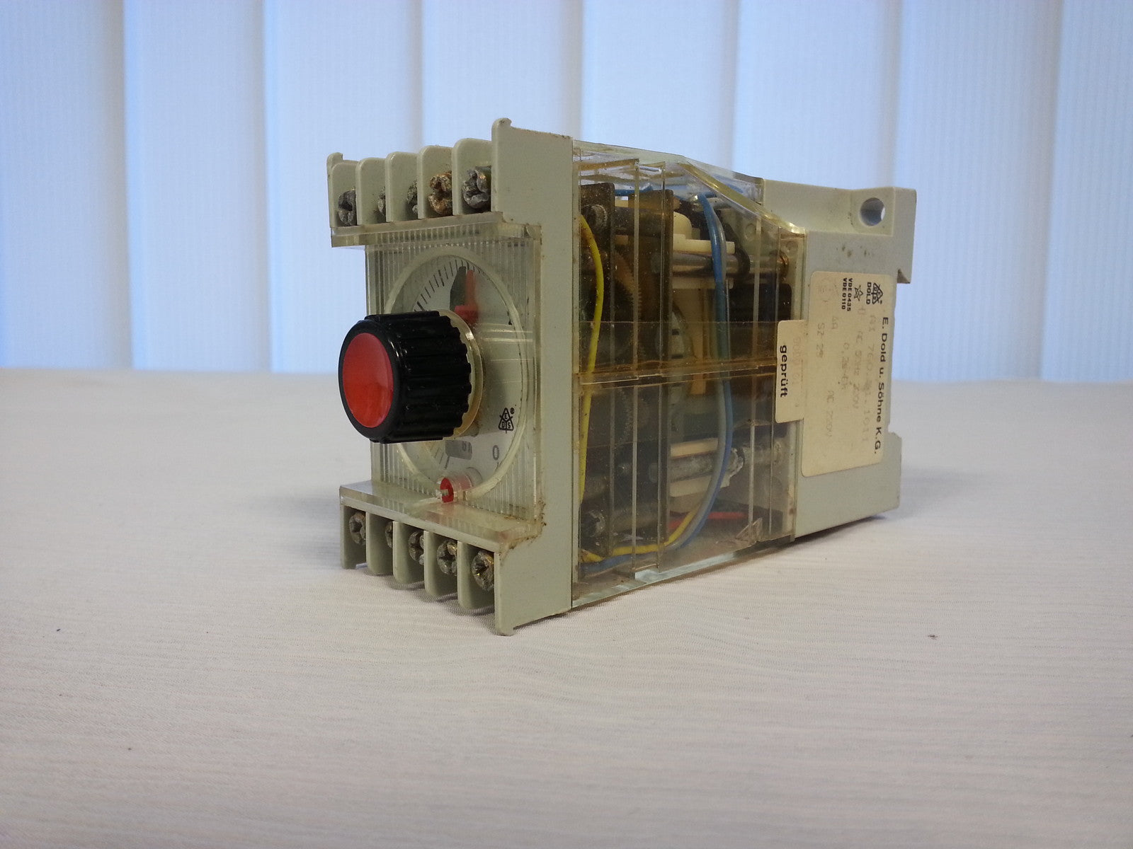 E.Dold & Söhne AI 760.51.1011 AC 50Hz 220V
