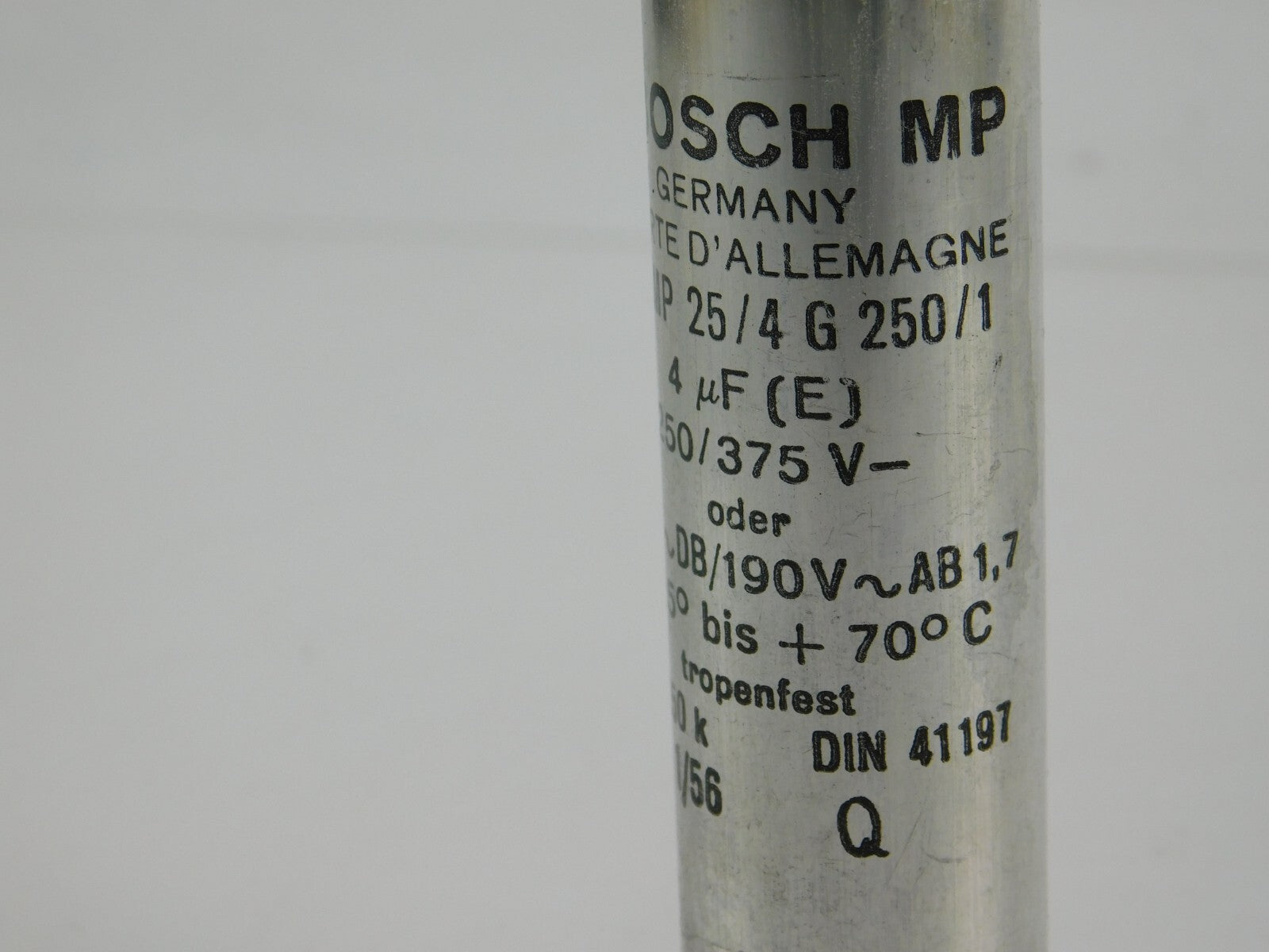 BOSCH  KO/MP 25/46  G250/1  4µF (E) 250/375 V **3 Stück**