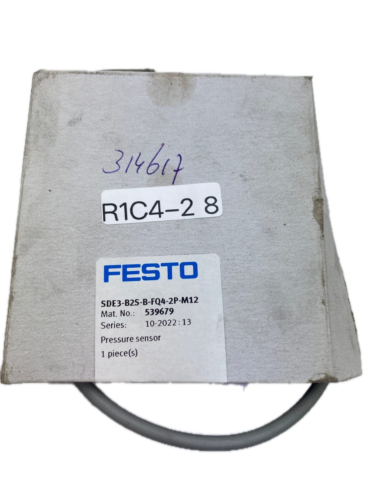 FESTO  Pressure sensor SDE3-B2S-B-FQ4-2P-M12 539679