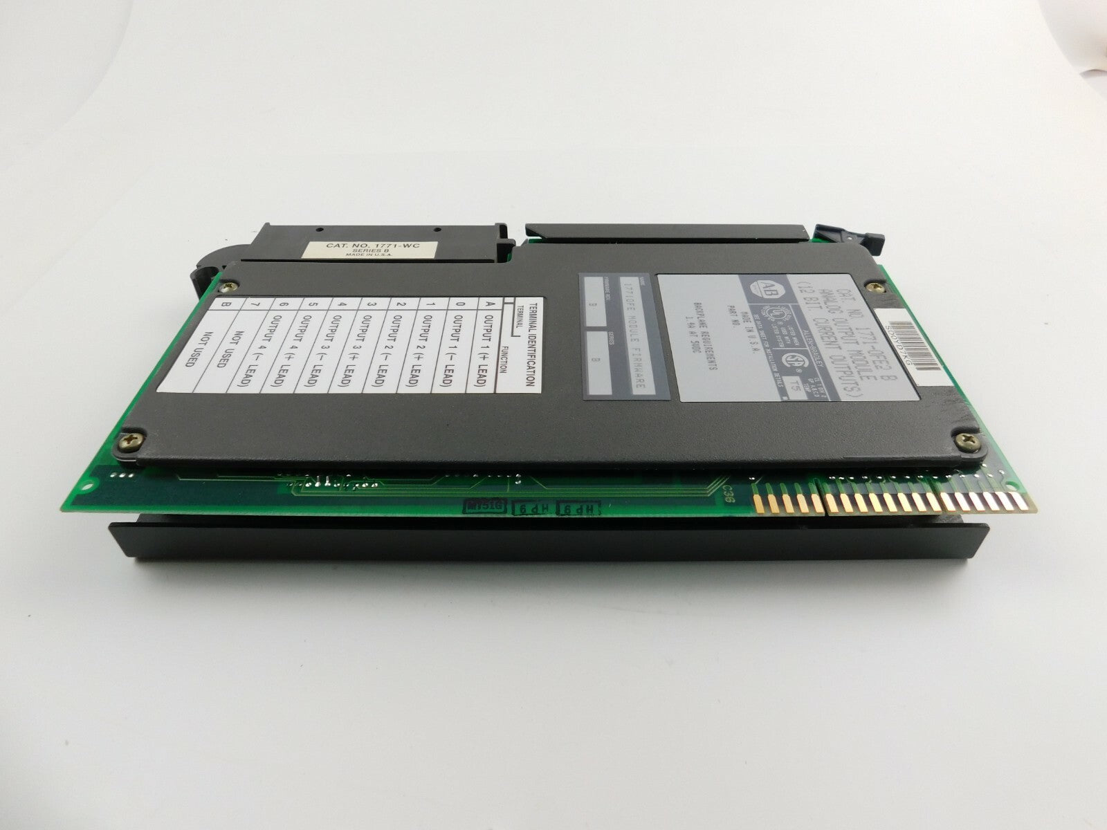 Allen Bradley  CAT.NO.1771-OFE2 B  Analog Output Module (12 BIT. 
