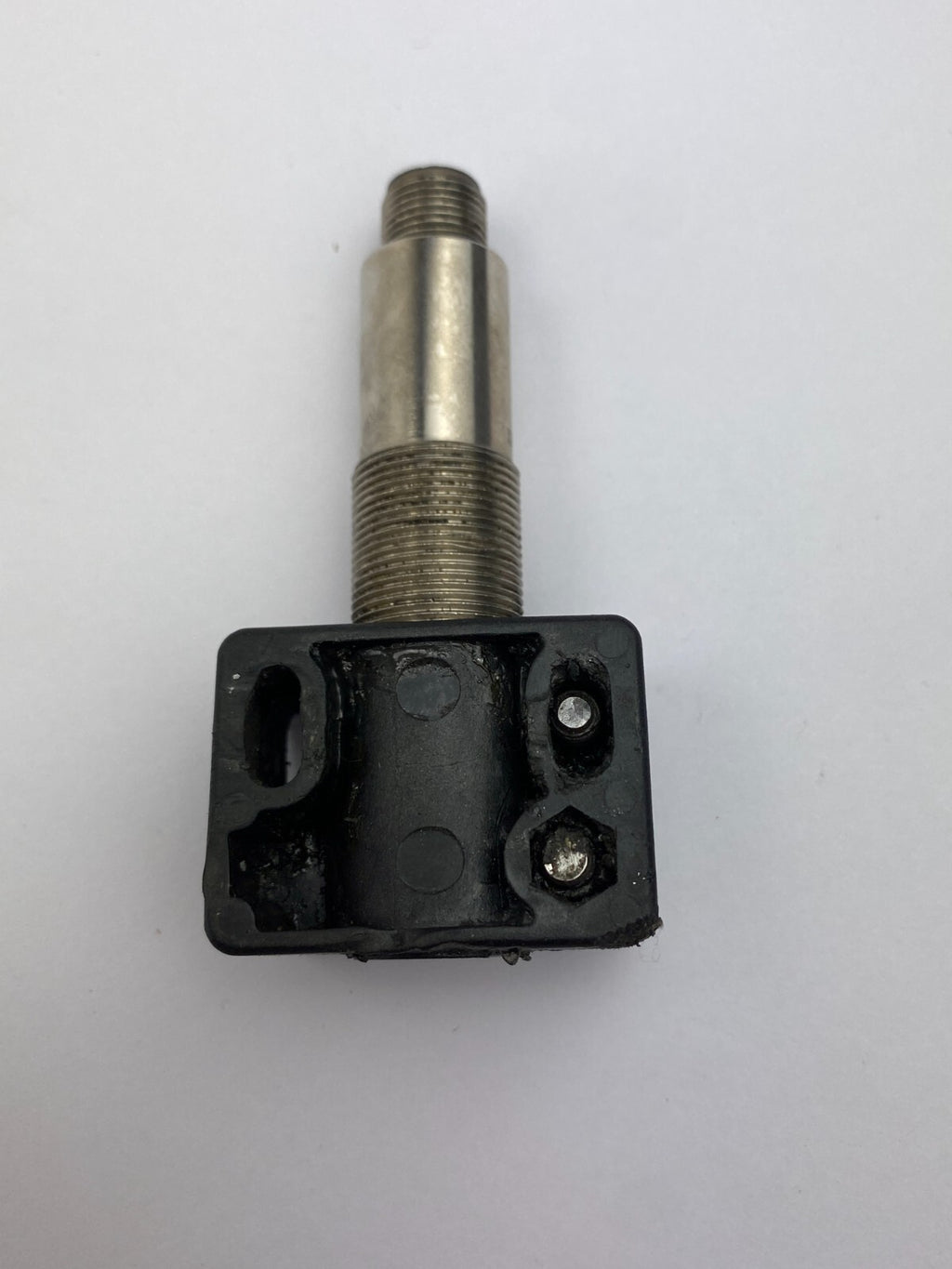 BALLUFF BES01CW 2101H