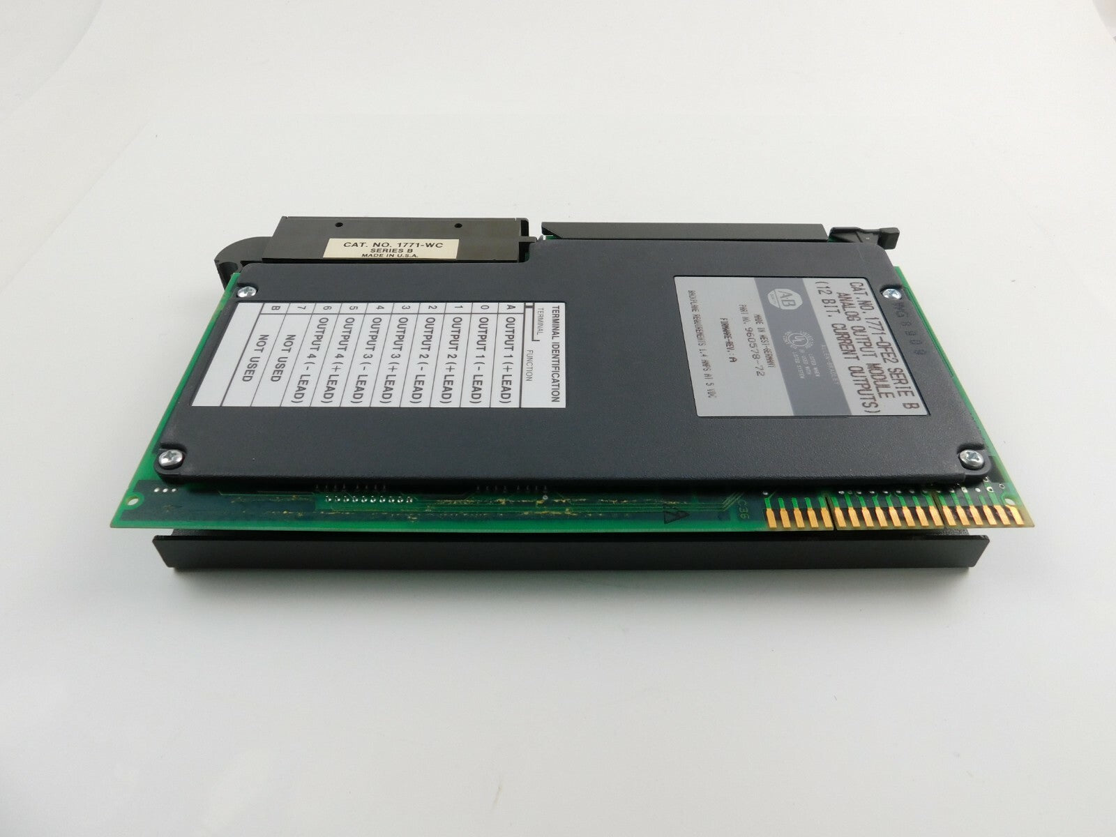 Allen Bradley CAT.NO.1771-OFE2 SERIE B  ANALOG INPUT MODULE ( 12 BIT)