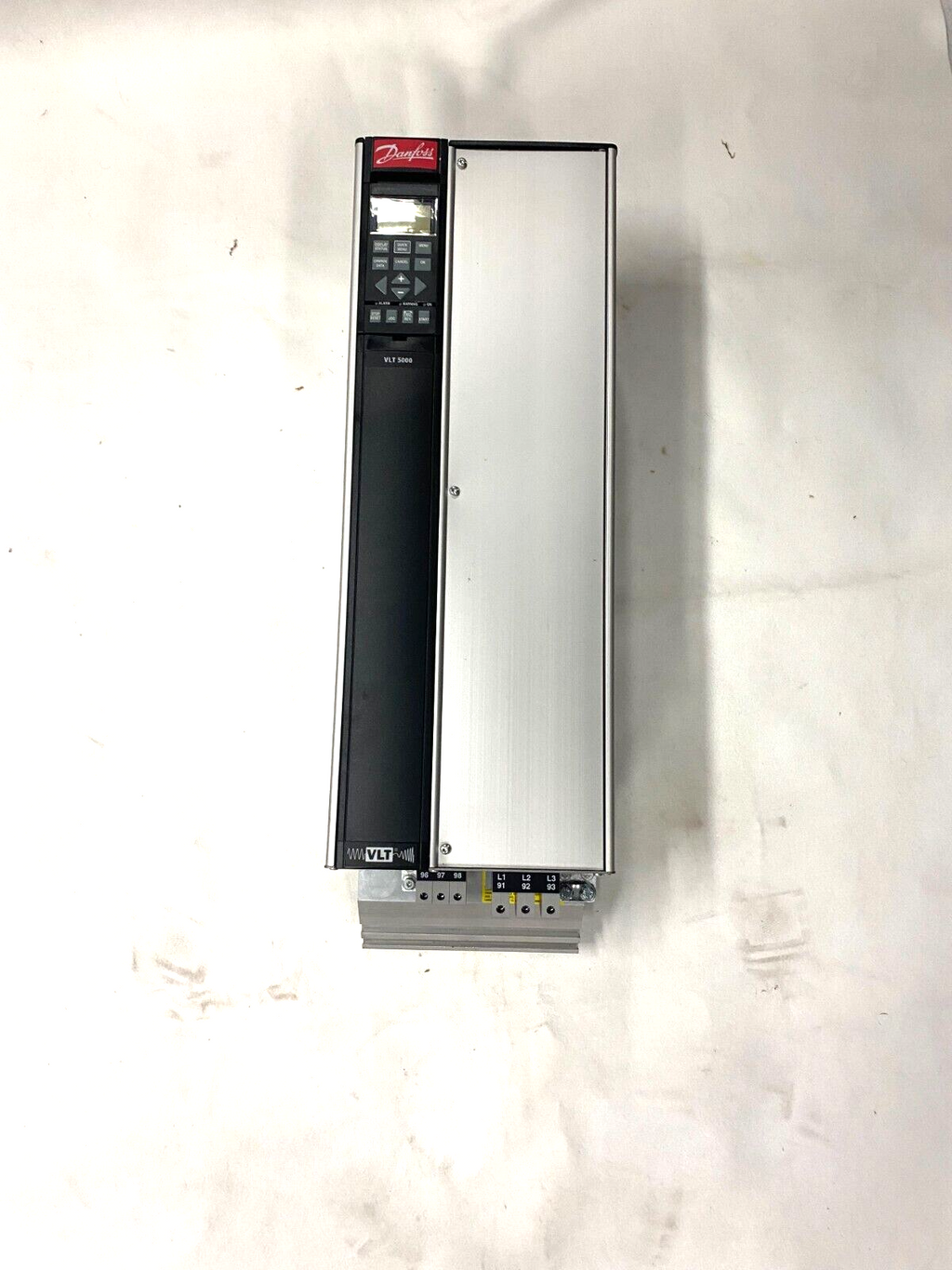 Danfoss VLT 5000 VLT5027PT5C20STR30LF00A00C0 IP20 Tamb MAX 40°/45° C(104°/113°F)