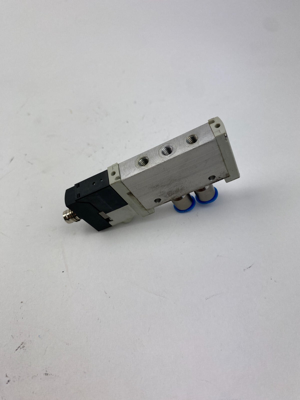 FESTO VUVG-L10-M52-RT-M5-1P3+VAVE-L1-1VR8-LP