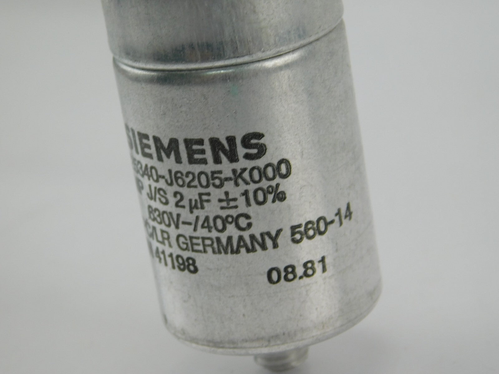 Siemens B25340-J6205-K000 MPJ/S 2µF+-10% 630V-/40°c**9Stück**