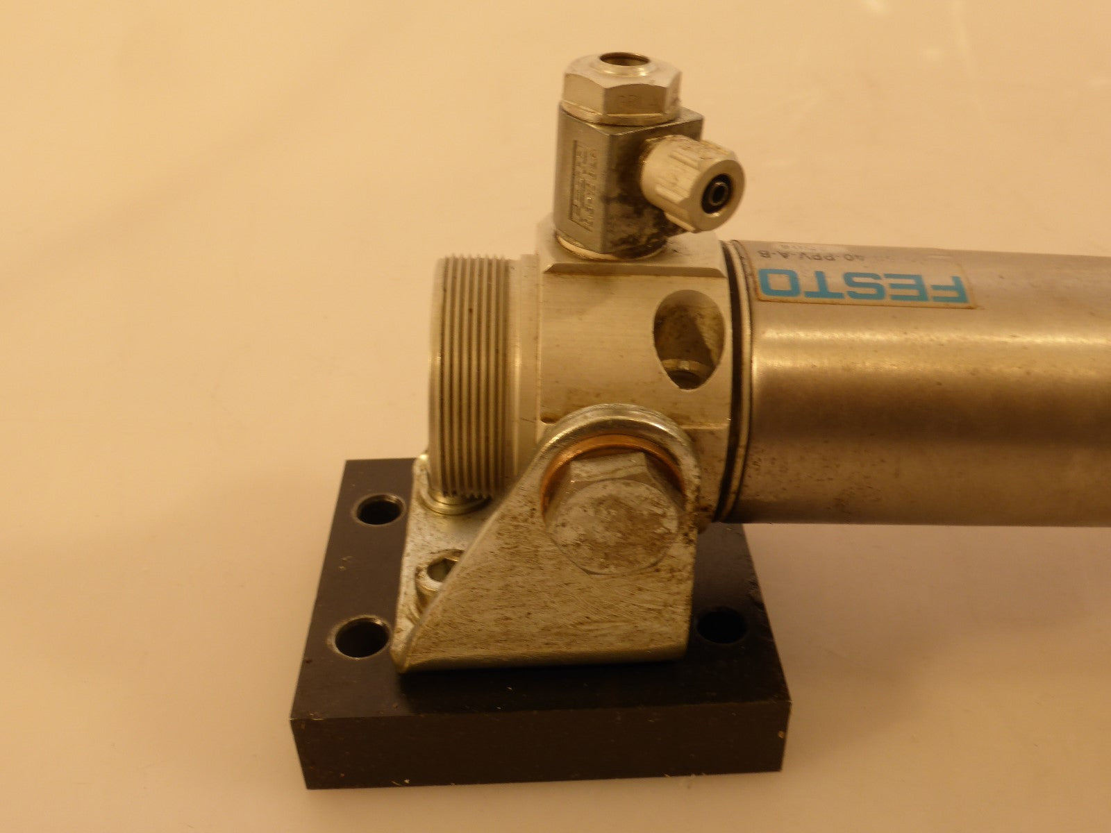 FESTO Pneumatik-Zylinder DSW-50-40 PPV-A-B