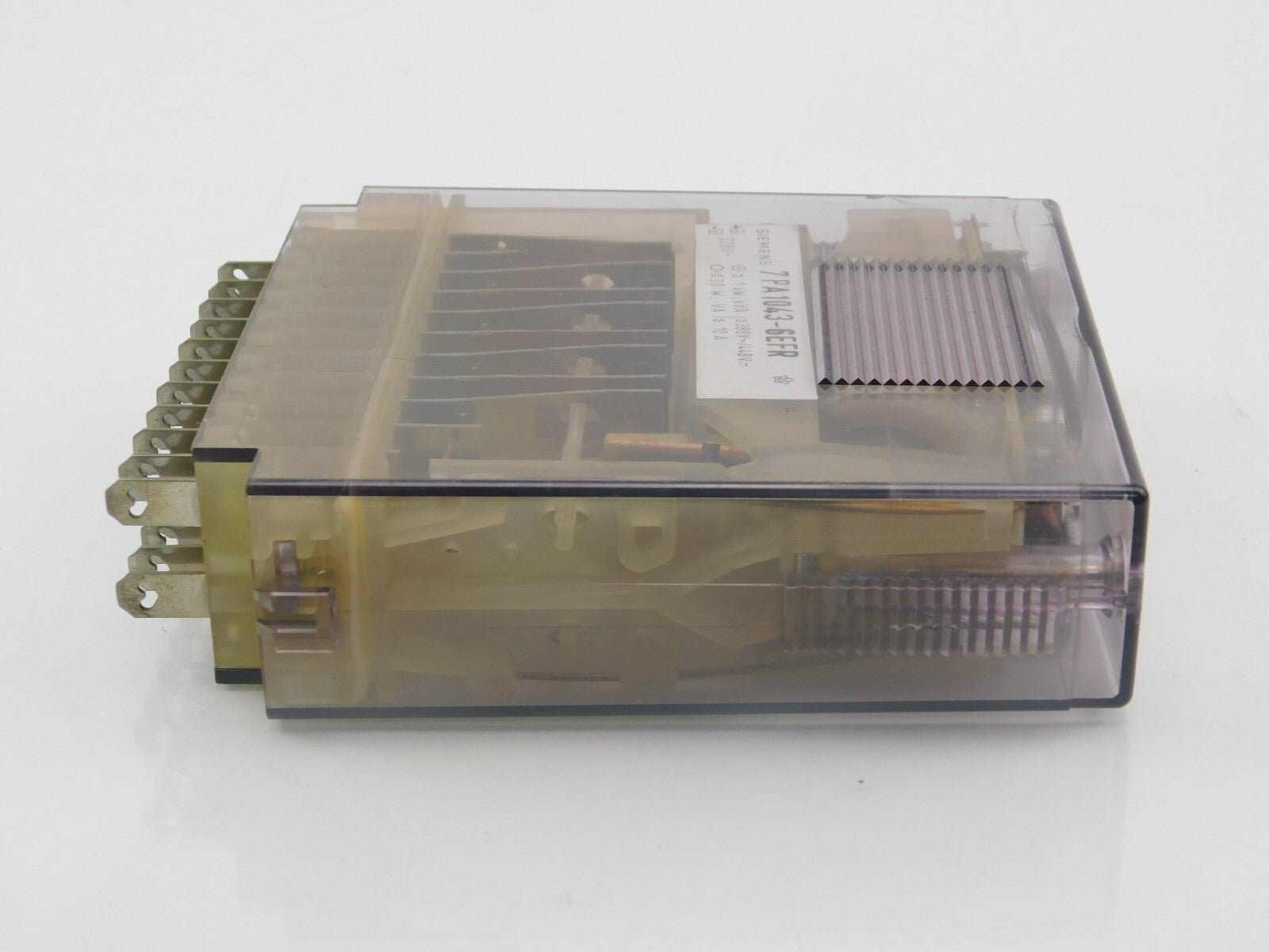 SIEMENS 7PA 1043-6EFR 1KW 380V~ 10A 220V~