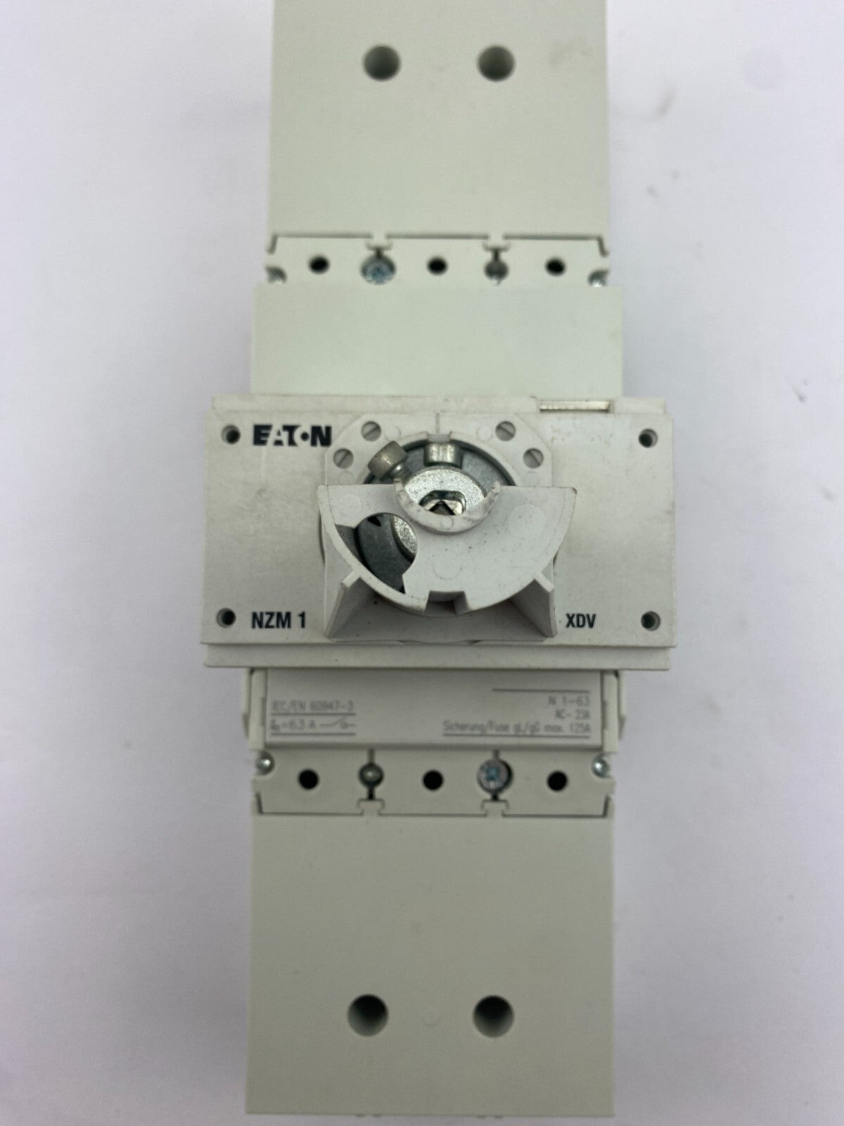 EATON NZM 1 XDV - N 1-63 AC-23A IEC/EN 60947-3 63A