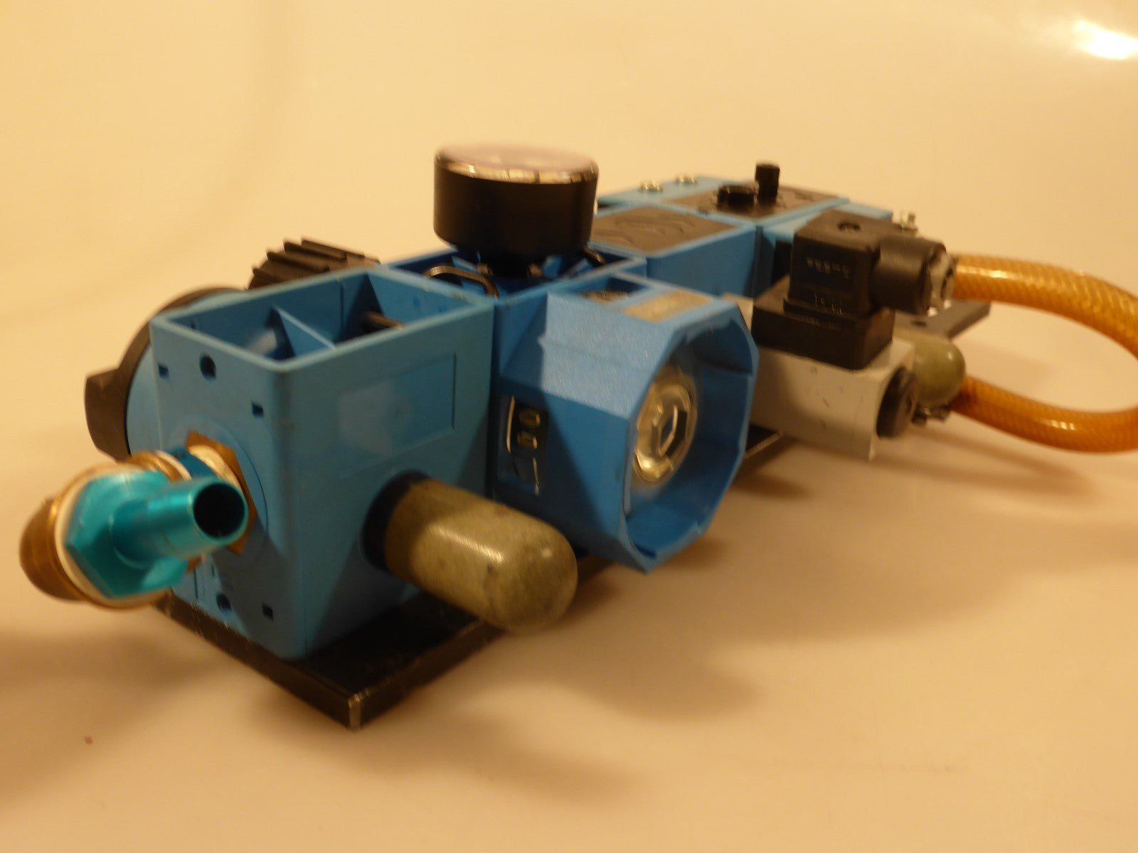Festo Wartungseinheit LR-1/2-S-7-B usw...