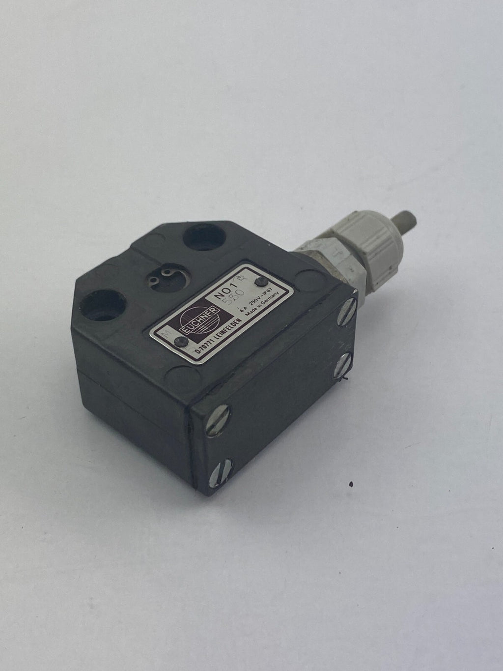 EUCHNER NO 1 R 550 4 A 250V~IP67