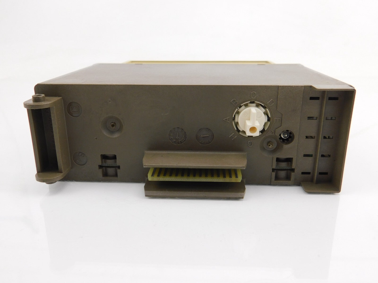 SIEMENS RELAY OUTPUT  6ES5 452-8MR11