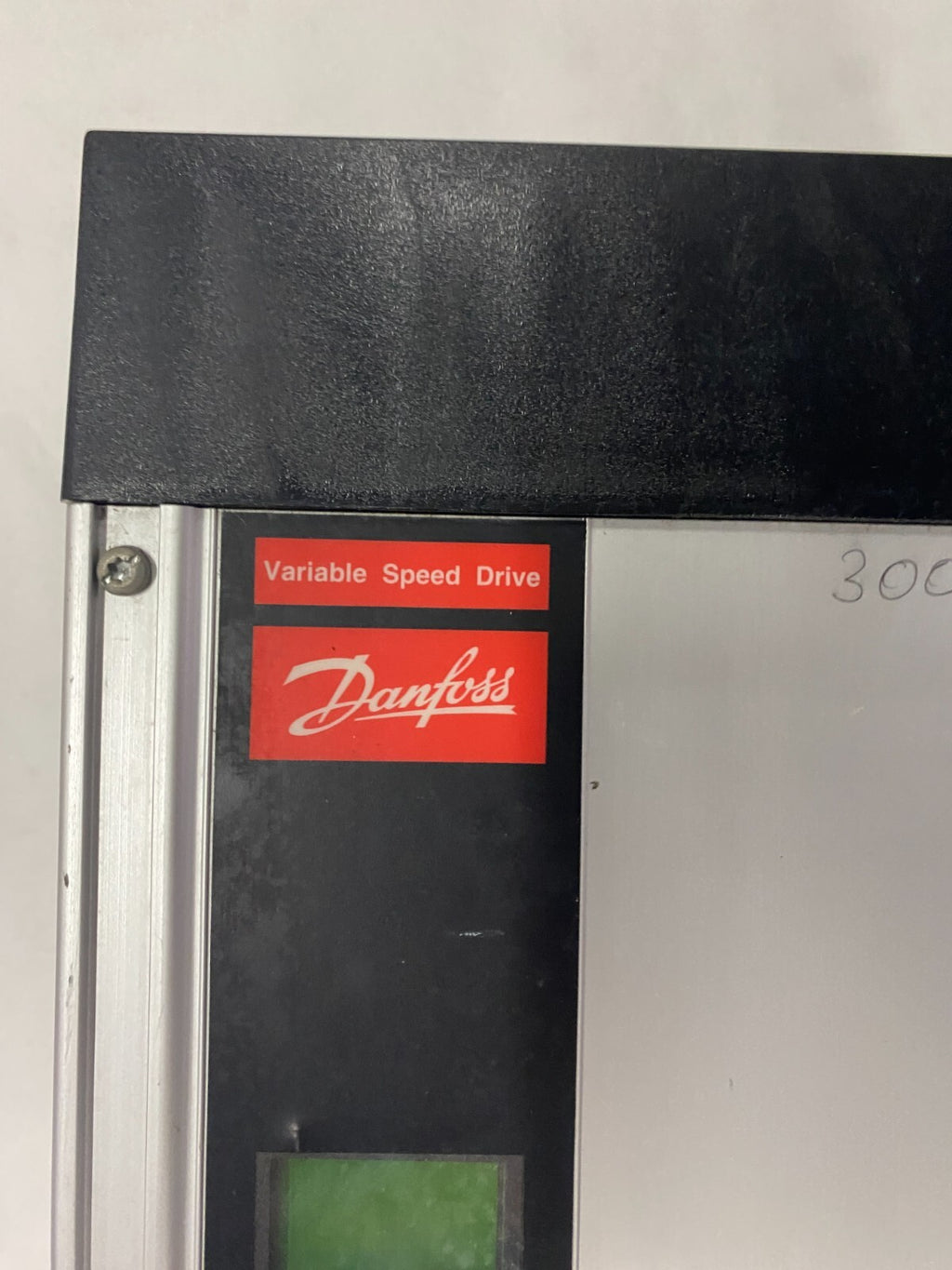 Danfoss VARIABLE SPEED DRIVE VLT 3008 175H7268 380-415V