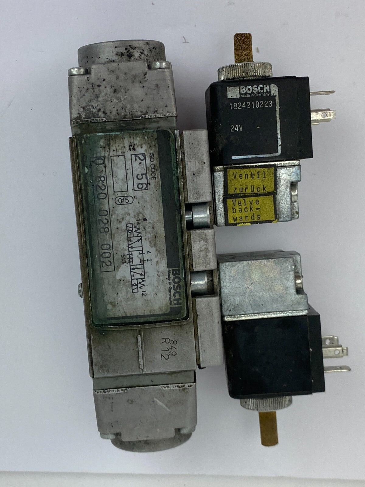 BOSCH 0820028002+BOSCH 1824210223 24V