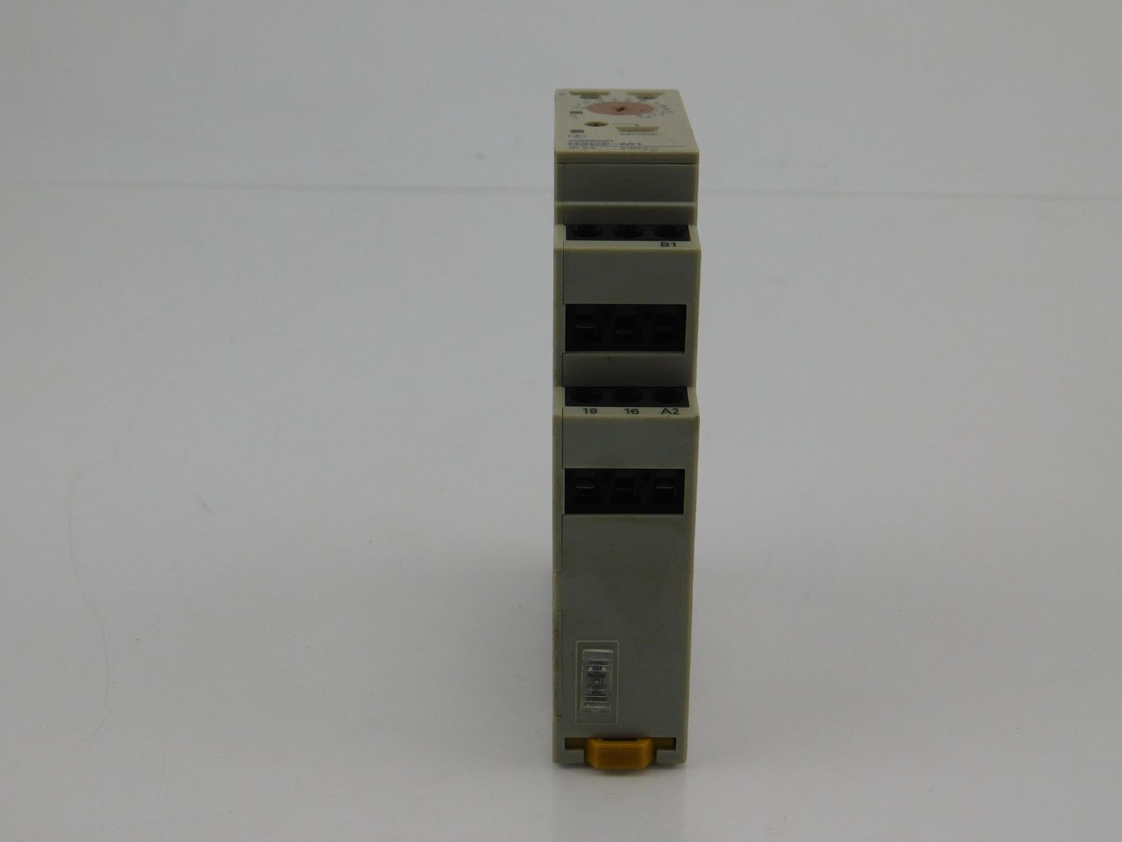 E.Dold u.Söhne MK9988.51 A1/A2 220V 50/60Hz 250V~5A 0,3-0,6s fest