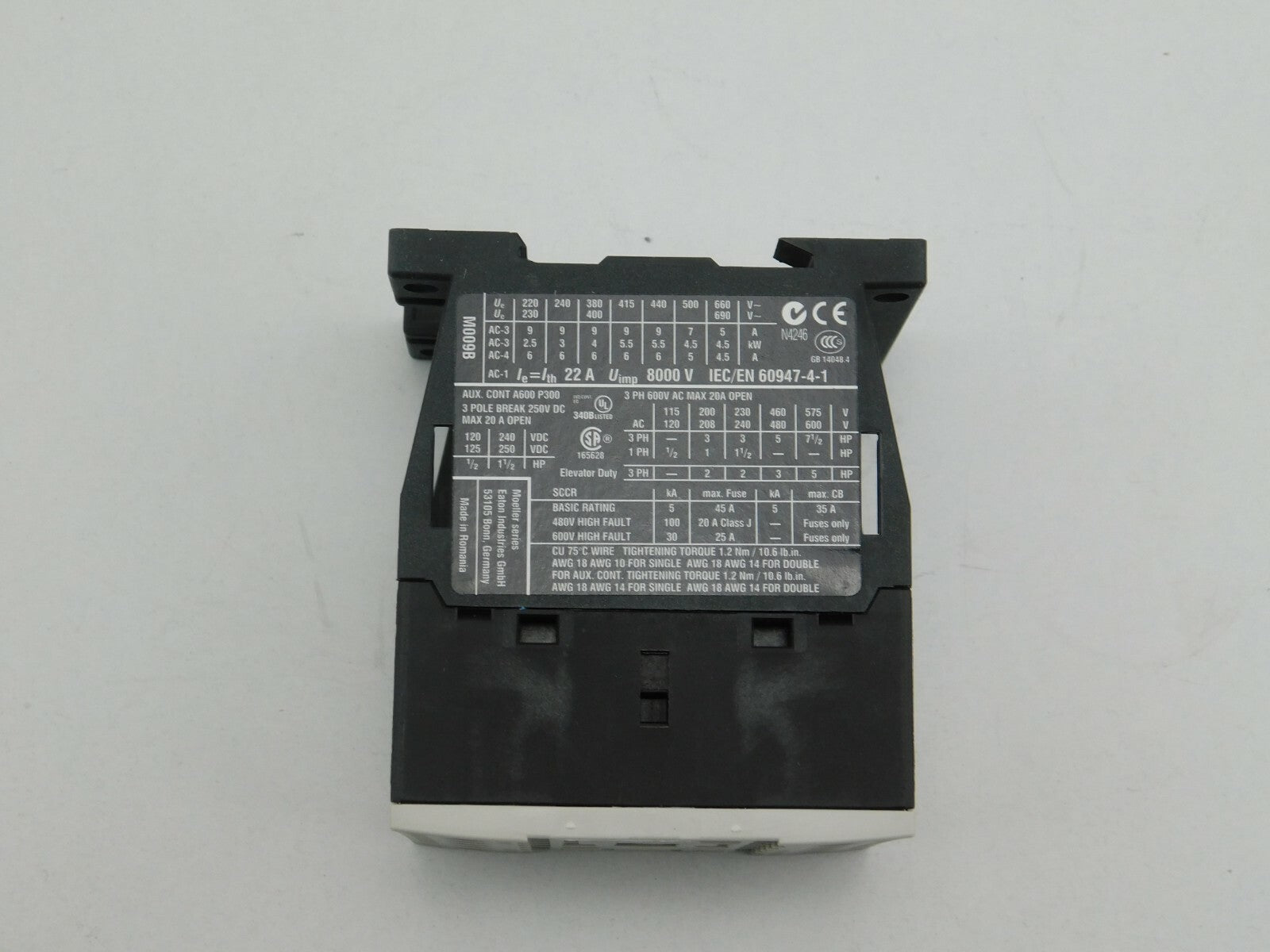 EATON  Leistungsschütz, 4 kW DILM9-10 XTC009B10F 230V50HZ.24 0V 60HZ
