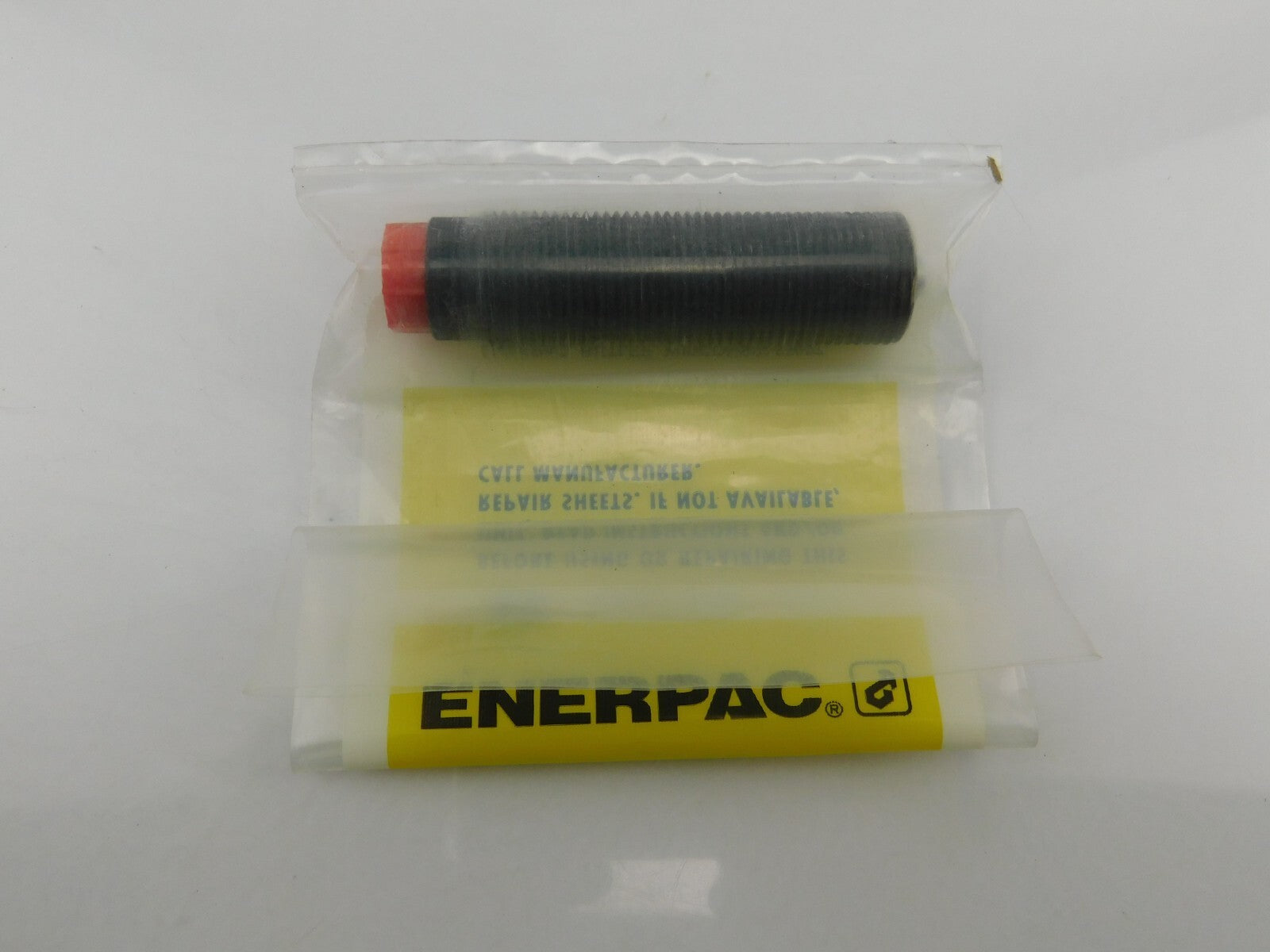 ENERPAC CST5252 CYL. 5 KN 25 MM STROKE METRIC A3005J