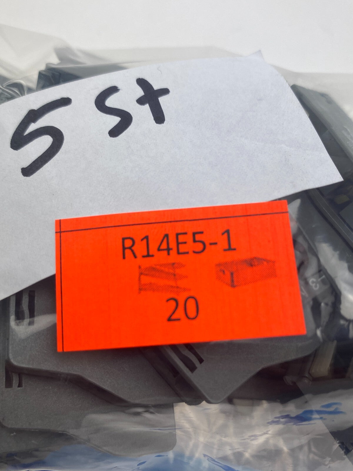 ABB CA5-10 **15 Stück**