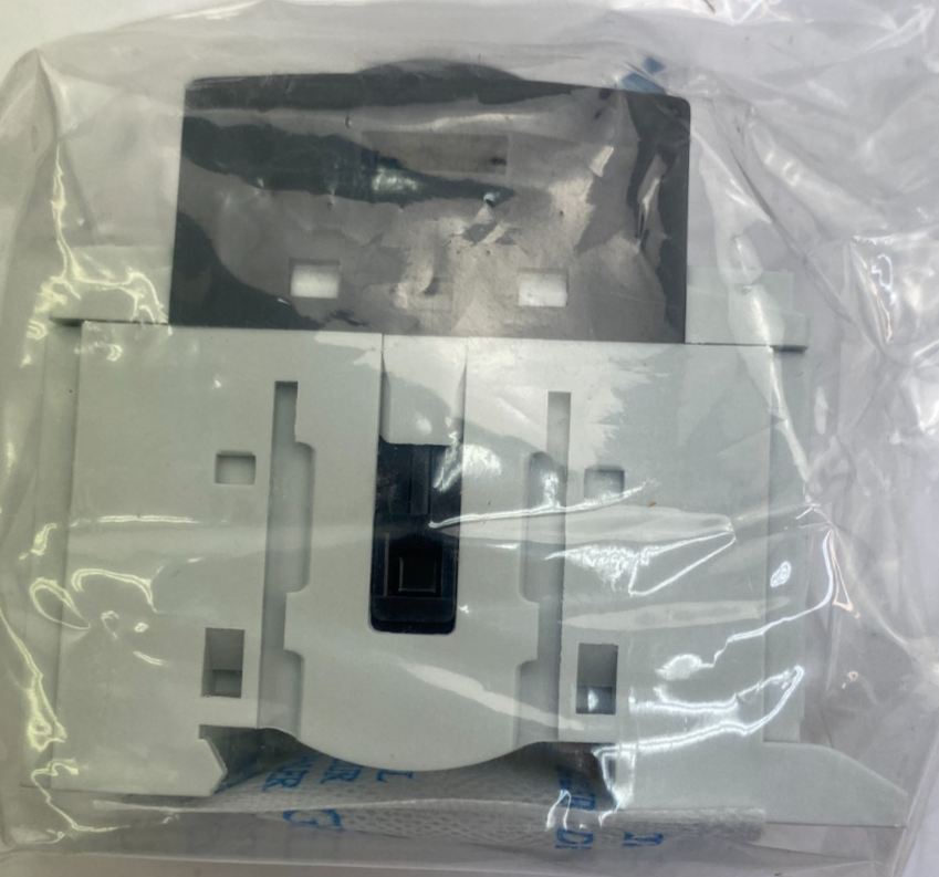 SOCOMEC 22053004 SIRCO M1 3x40A TOGGLE