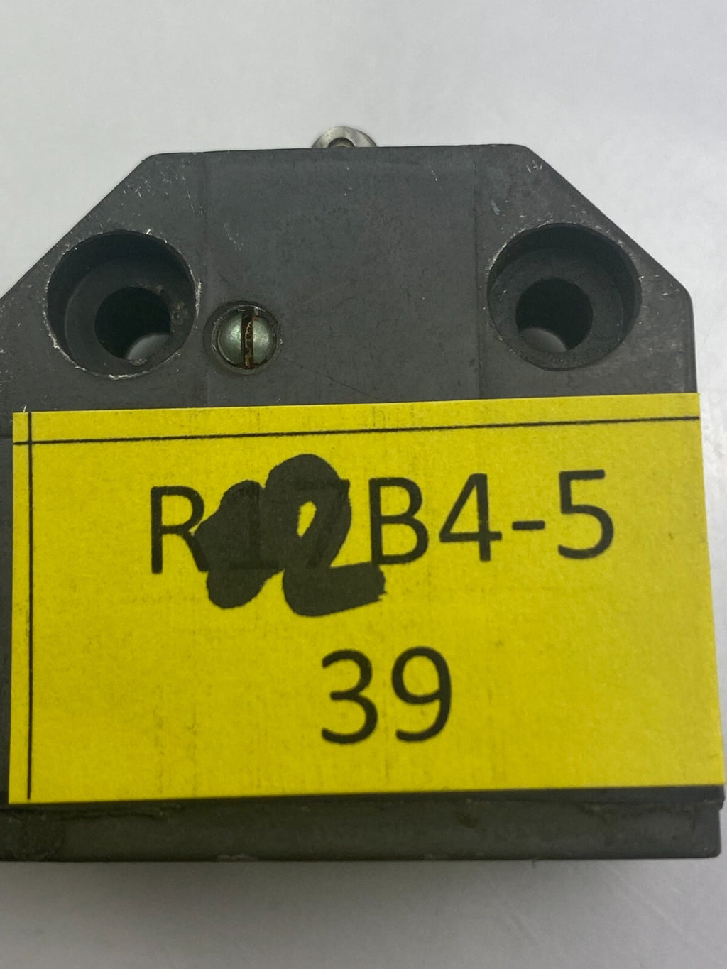 EUCHNER NO 1 R 550 4 A 250V~IP67