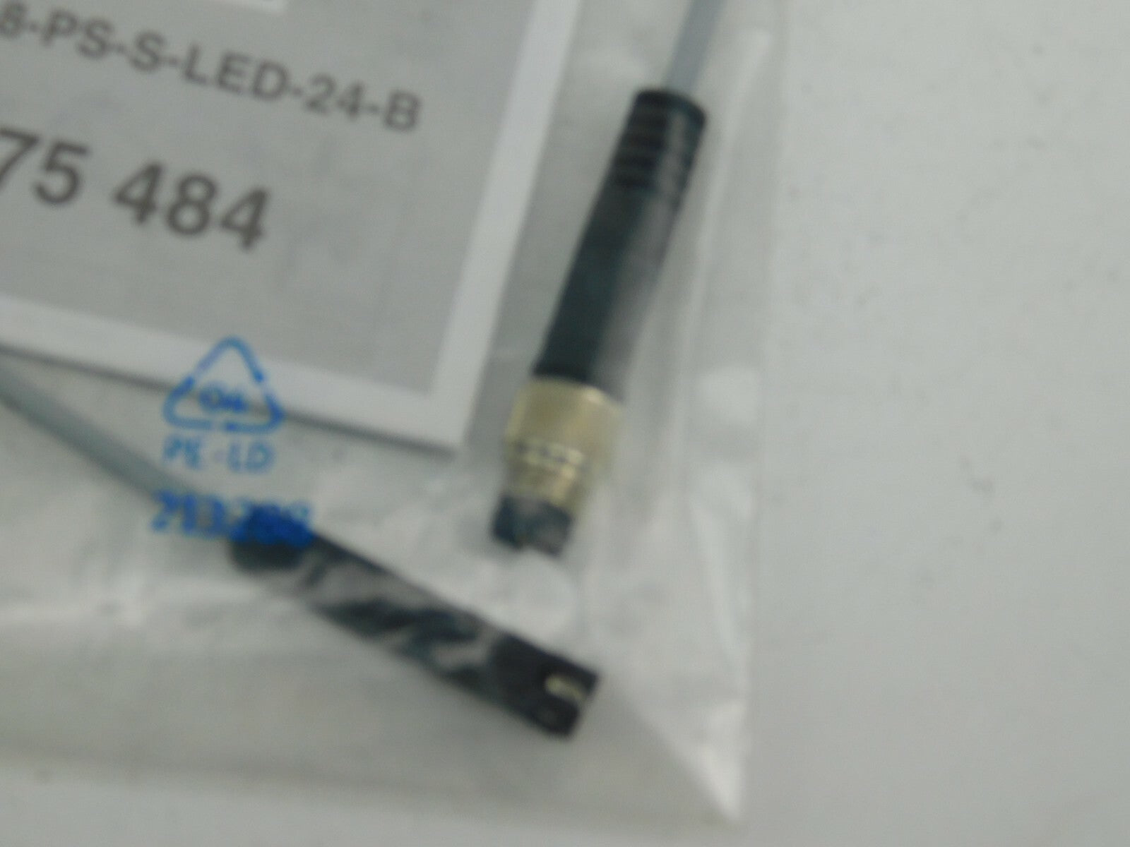 FESTO Sensor SMT-8-PS-S-LED-24-B 175 484