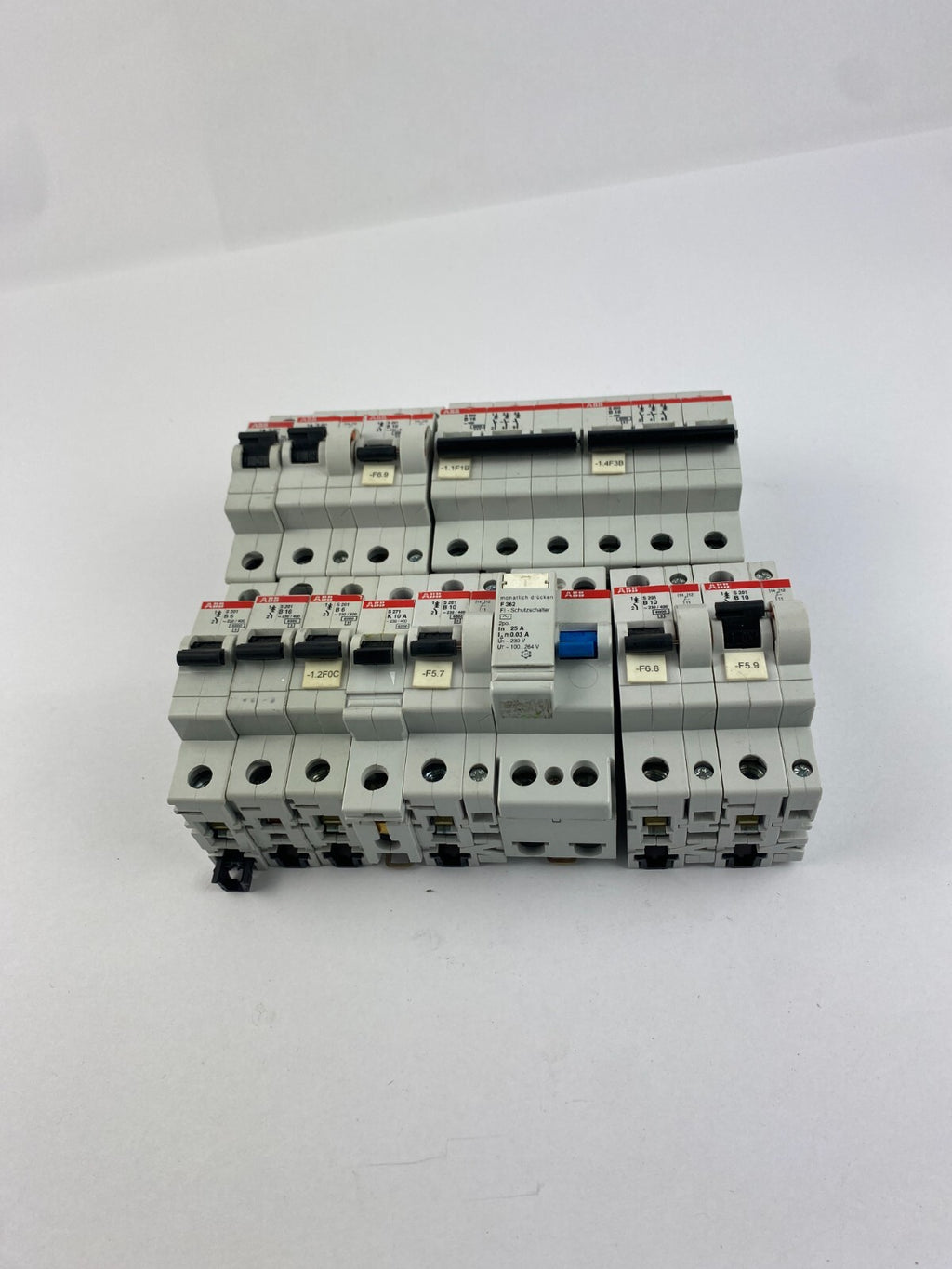POSTEN..ABB S 201 B6+S 201 B16+S 271 K 10A+S 201 B10+F 362 25A+S 203 B16+...