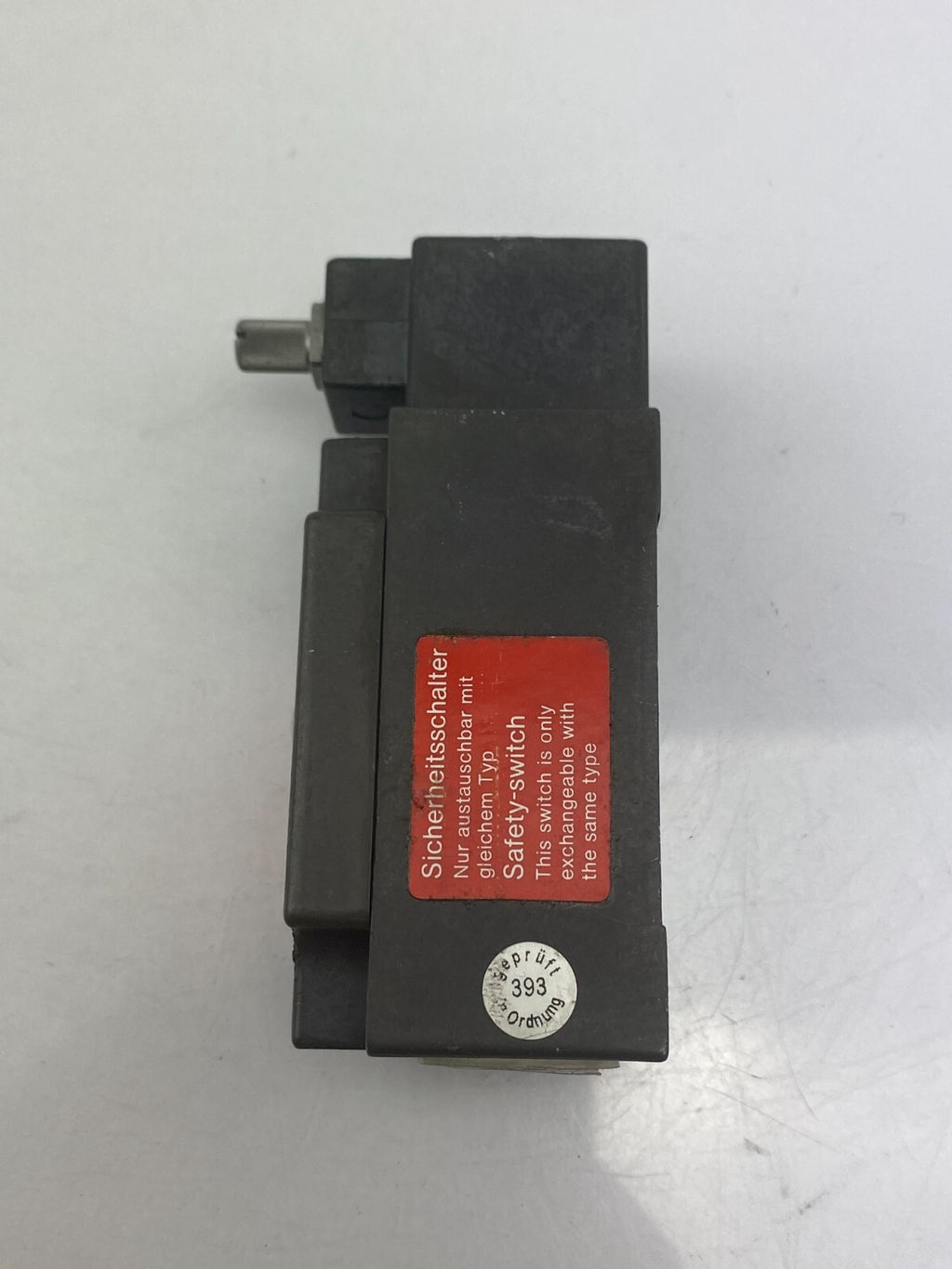 EUCHNER Safety Switch NZ1HS-528 L060