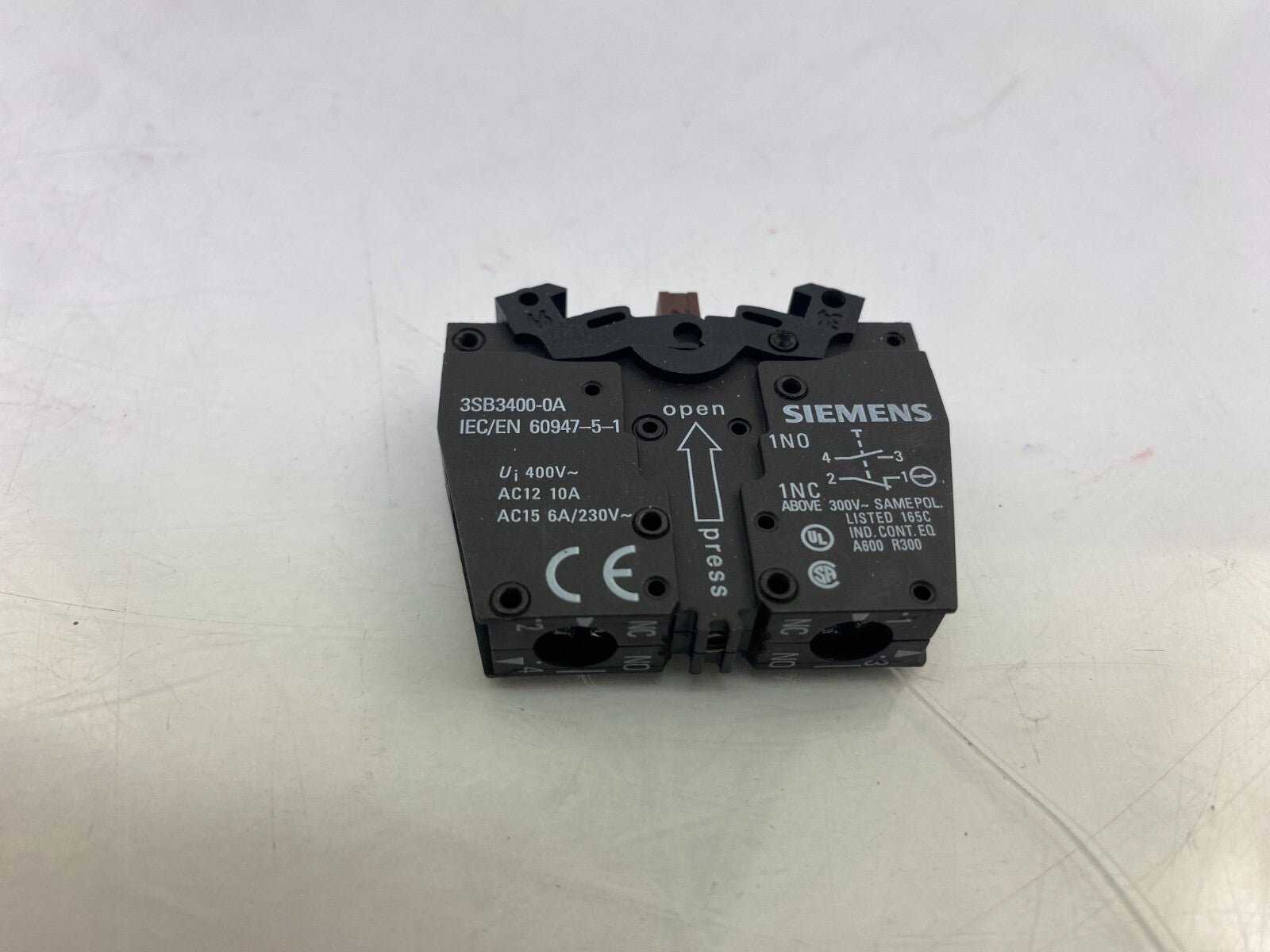 SIEMENS 3SB3400-0A **9 Stück**