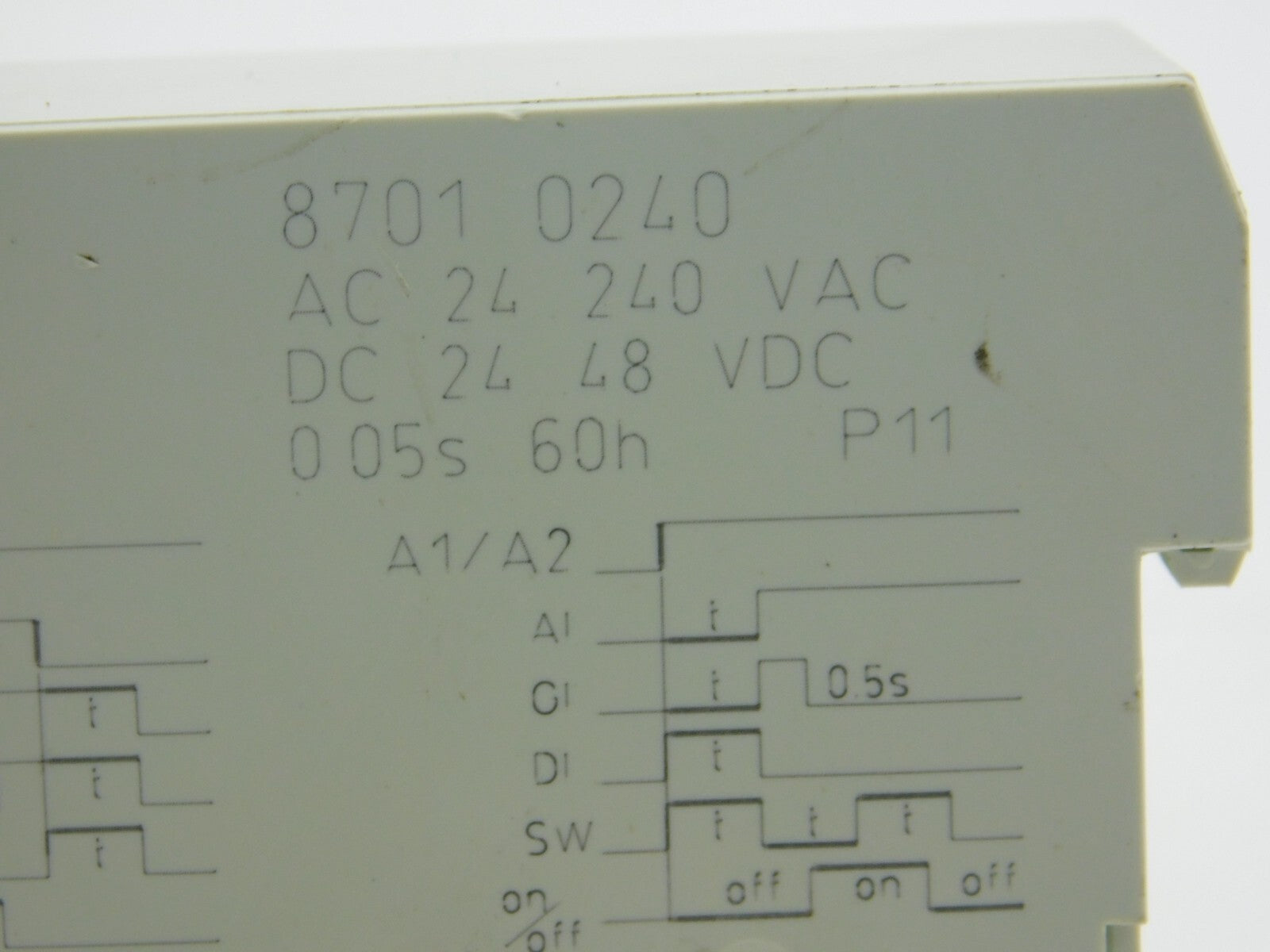 FINDER 8701 0240  AC 24 240 VAC DC 24 48VDC 0,05s 60h P11