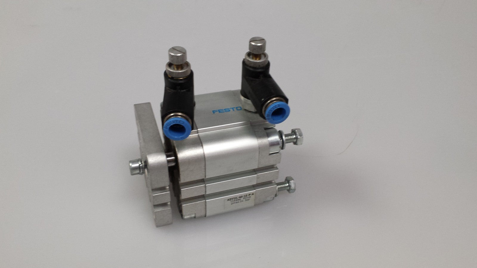 Festo ADVUL-40-15-P-A ADVUL4015PA 156886 RD08 pmax. 10 bar