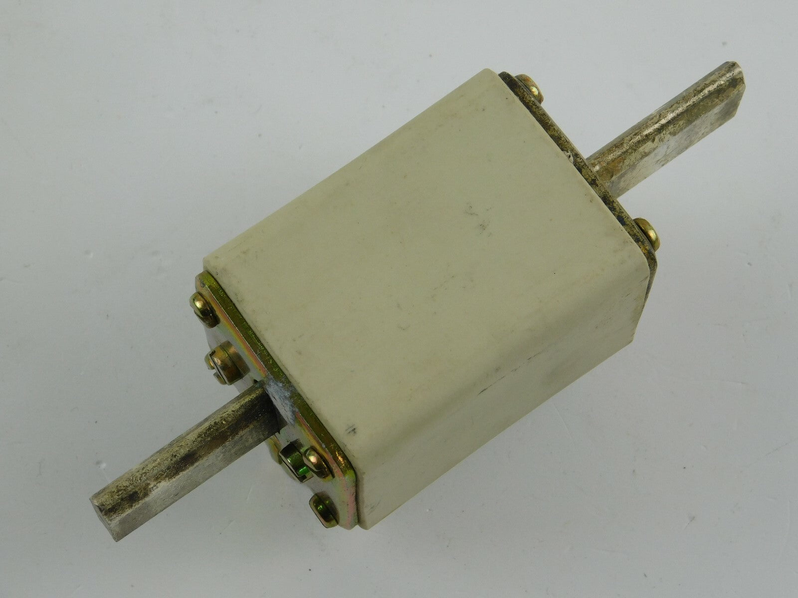Siemens 3NA 1 227 500V 250A1   ** 6 Stück **