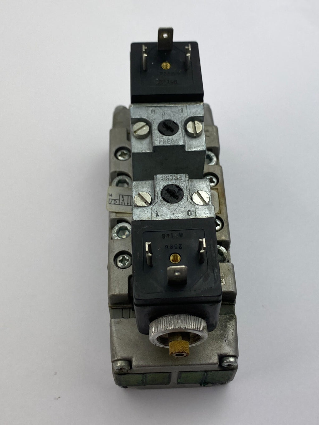 BOSCH 0820025502+BOSCH 1824210223 24V