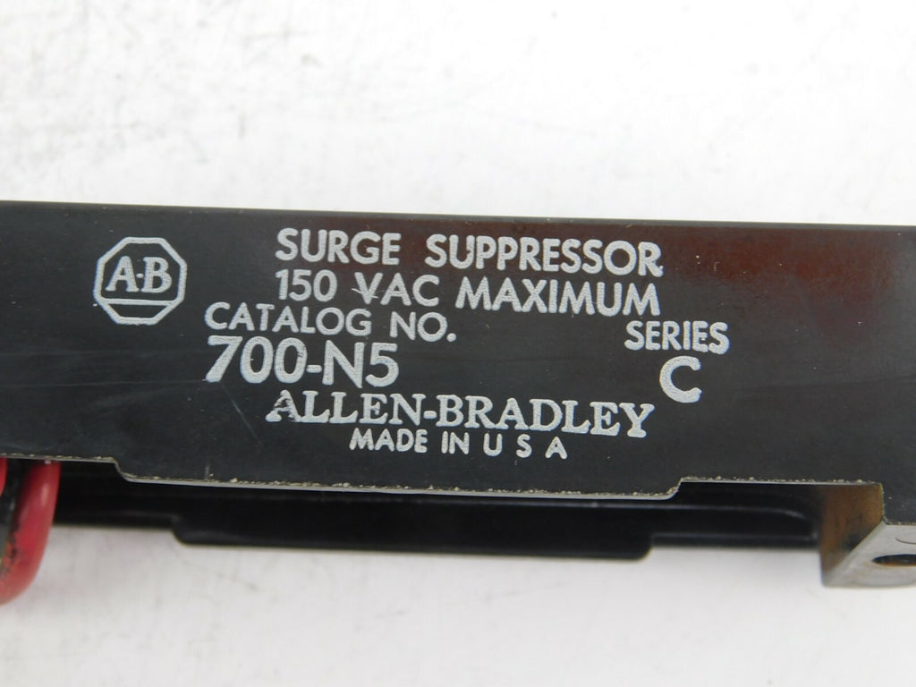 ALLEN-BRADLEY 700-N5 SURGE SUPPRESSOR 150 VAC MAXIMUM ** 2 Stück **
