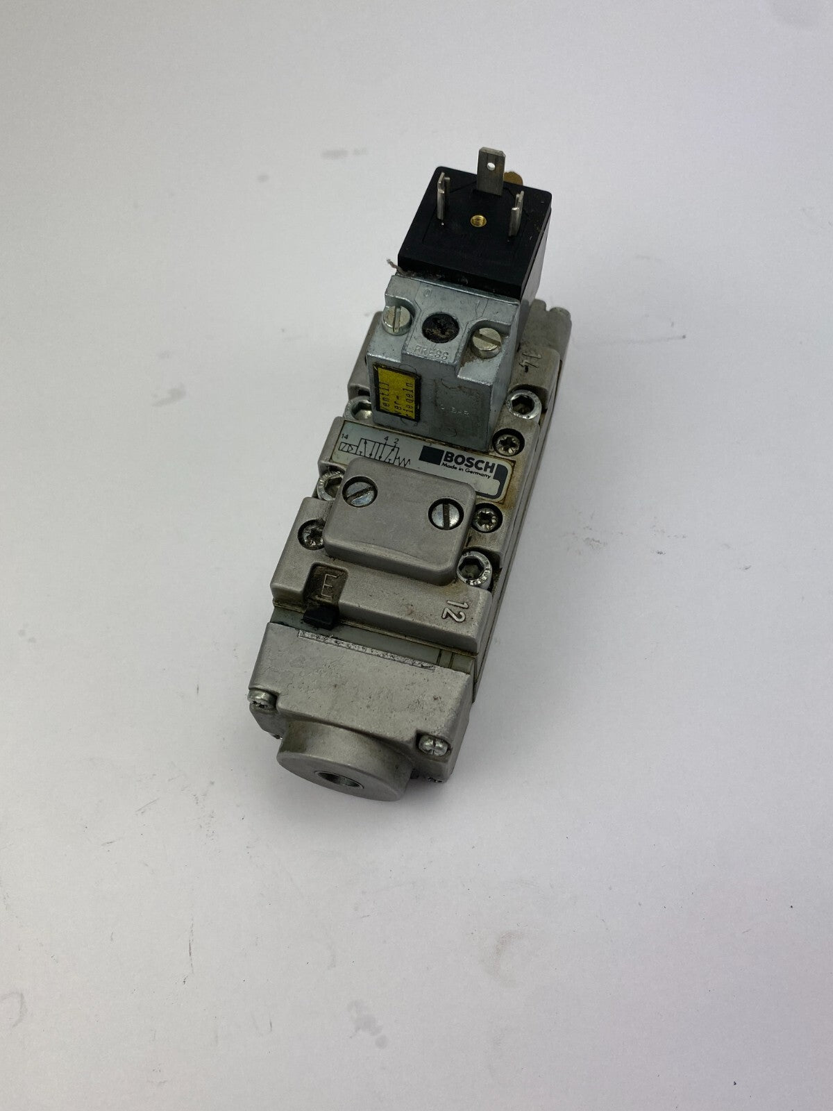 BOSCH 0 820 025 026+BOSCH 1824210223 24V