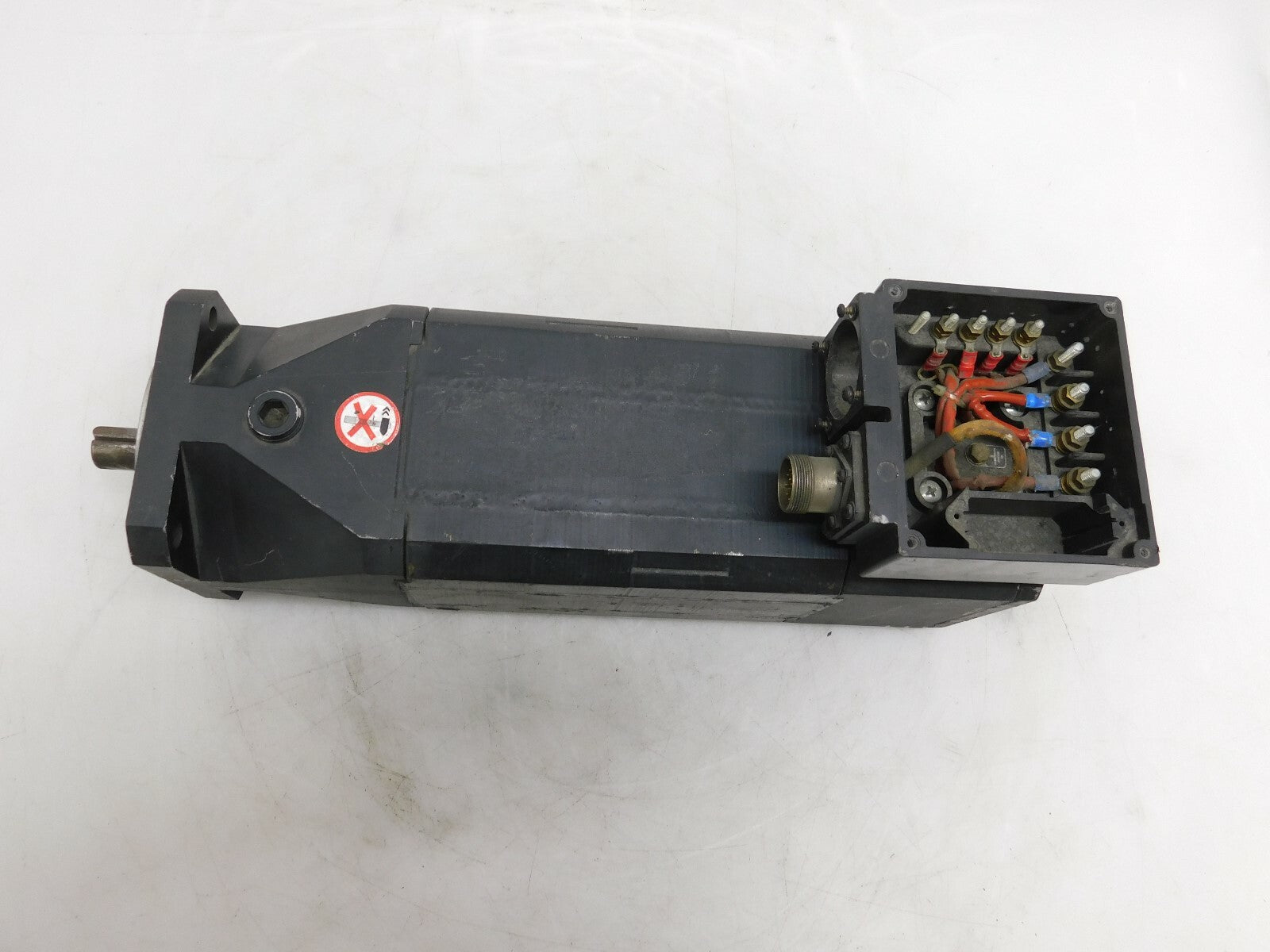 Isoflux ABB Servomotor 6443300UV1021G1E  14/70Nm  15,4/77A 