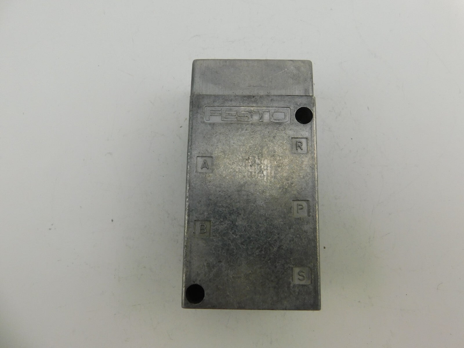 FESTO PNEUMATIC VL-5-1/4 TYP 9199 