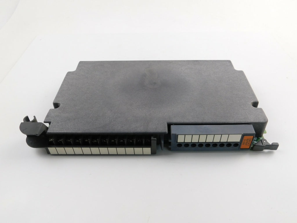 Allen Bradley CAT.NO.1771-OZL 0-24 V Contact Output Module