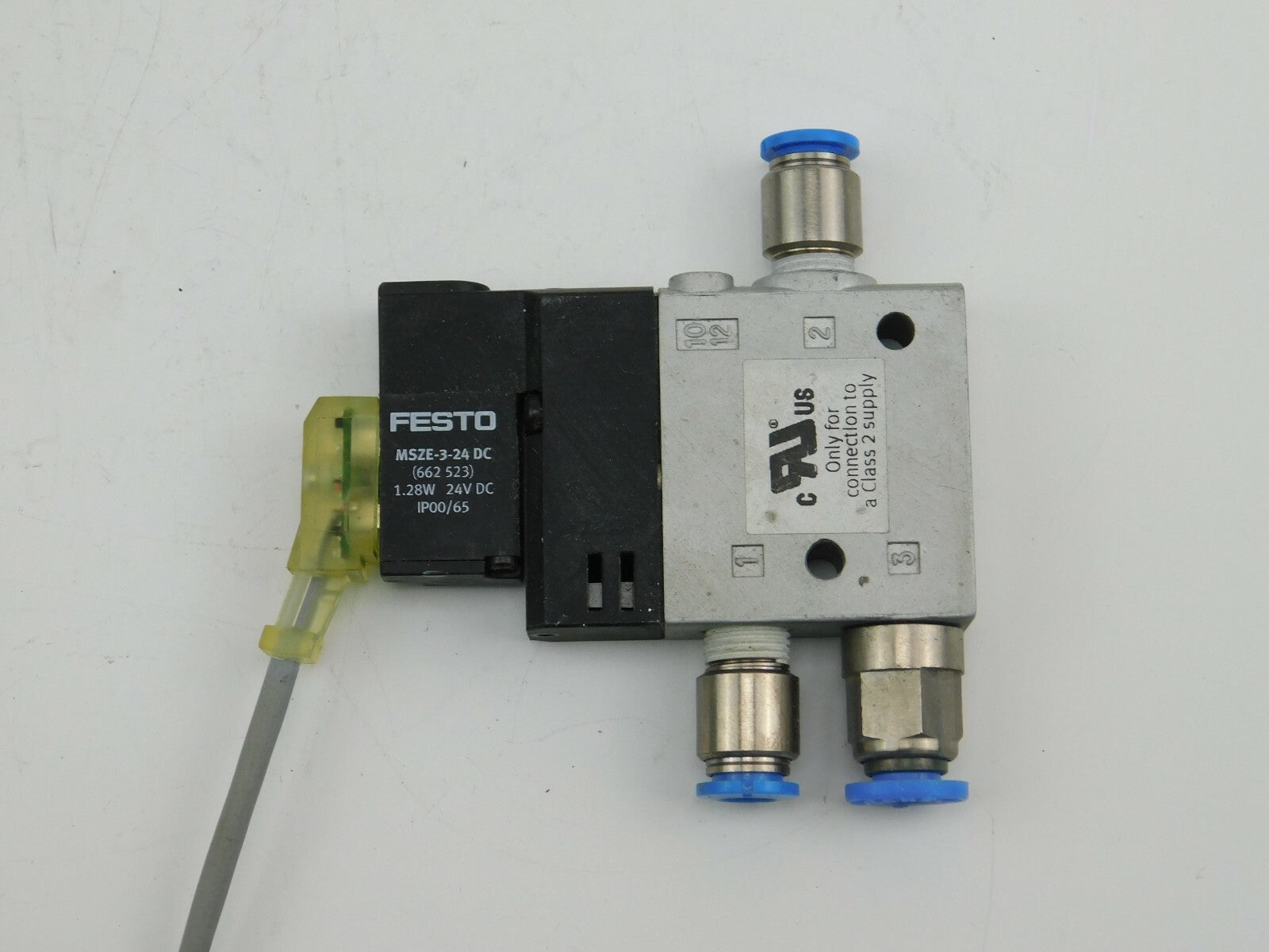 FESTO Magnetventil CPE14-M1BH 3GL-QS-6 196887 2,5 - 8Bar Ca. 1,5 Meter