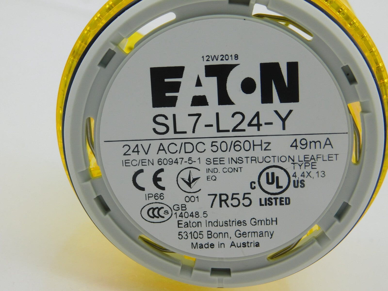 EATON SL7-L24-Y 24V Ac/DC 50/60Hz 49mA