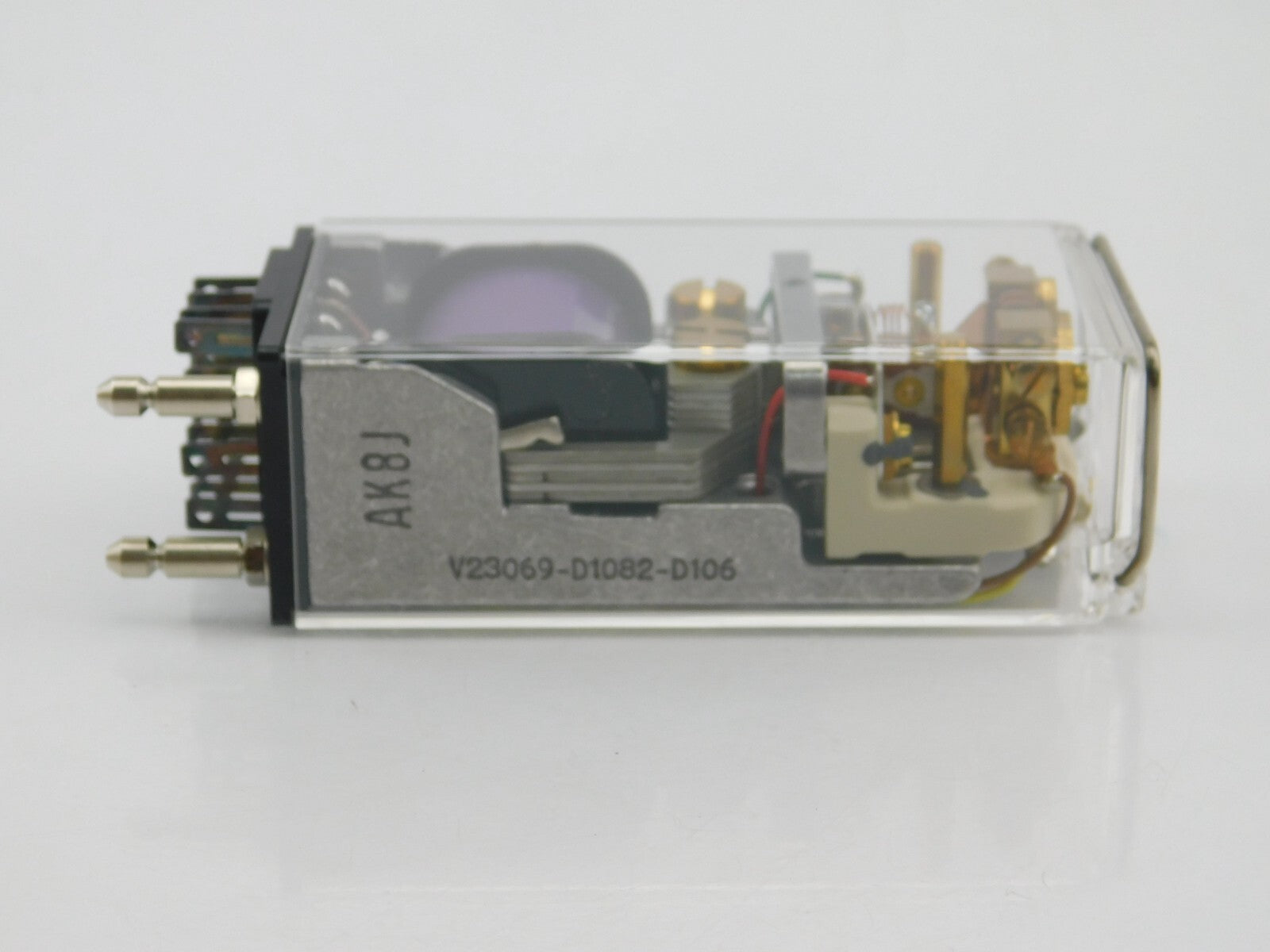 SIEMENS kleinpolrelais V23069- D1082-D106
