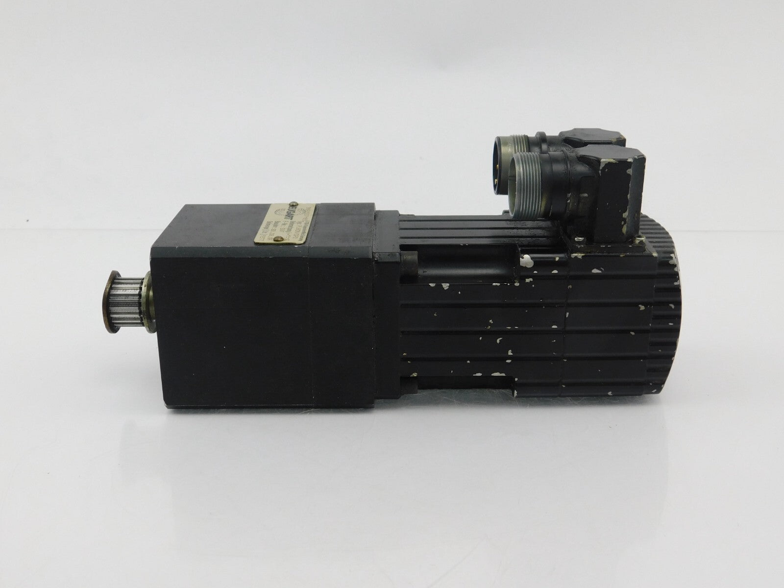 Bosch Servomotor SG-A0.002.091-00.010 3842514135 + NEUGART PL60N/0P2