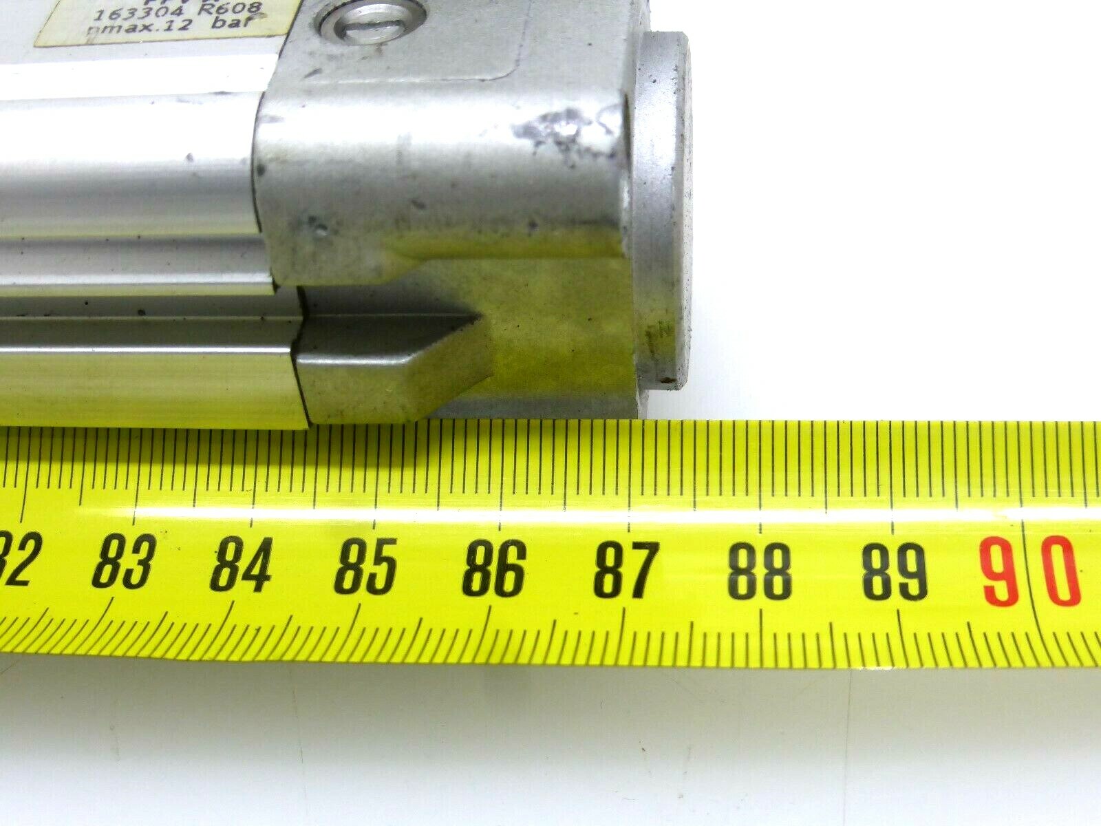 FESTO Pneumatik-Zylinder DNC-32-730-PPV-A 163304 R608 pmax.12 bar