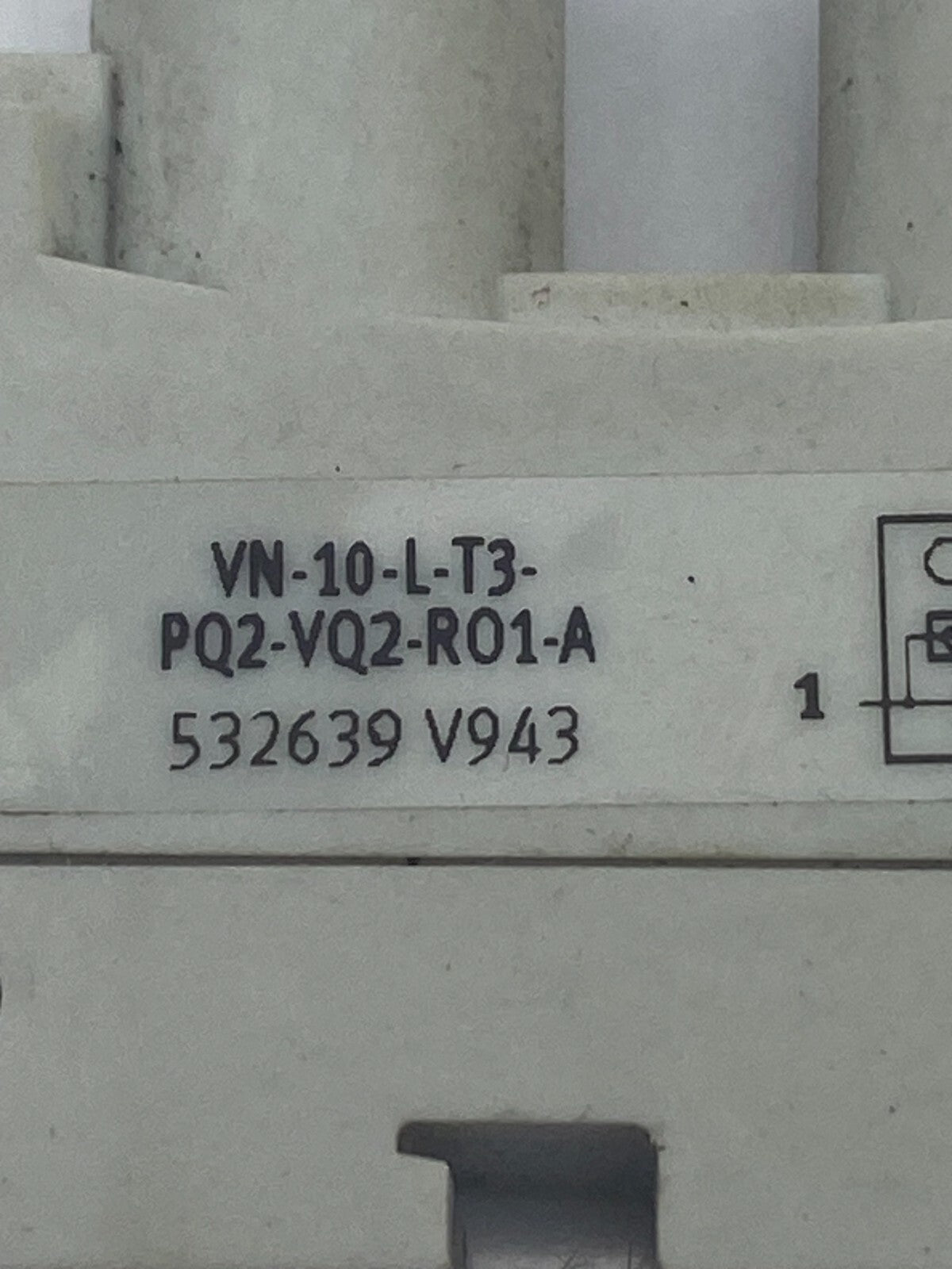 FESTO VN-10-L-T3-PQ2-VQ2-R01-A 532639 V943