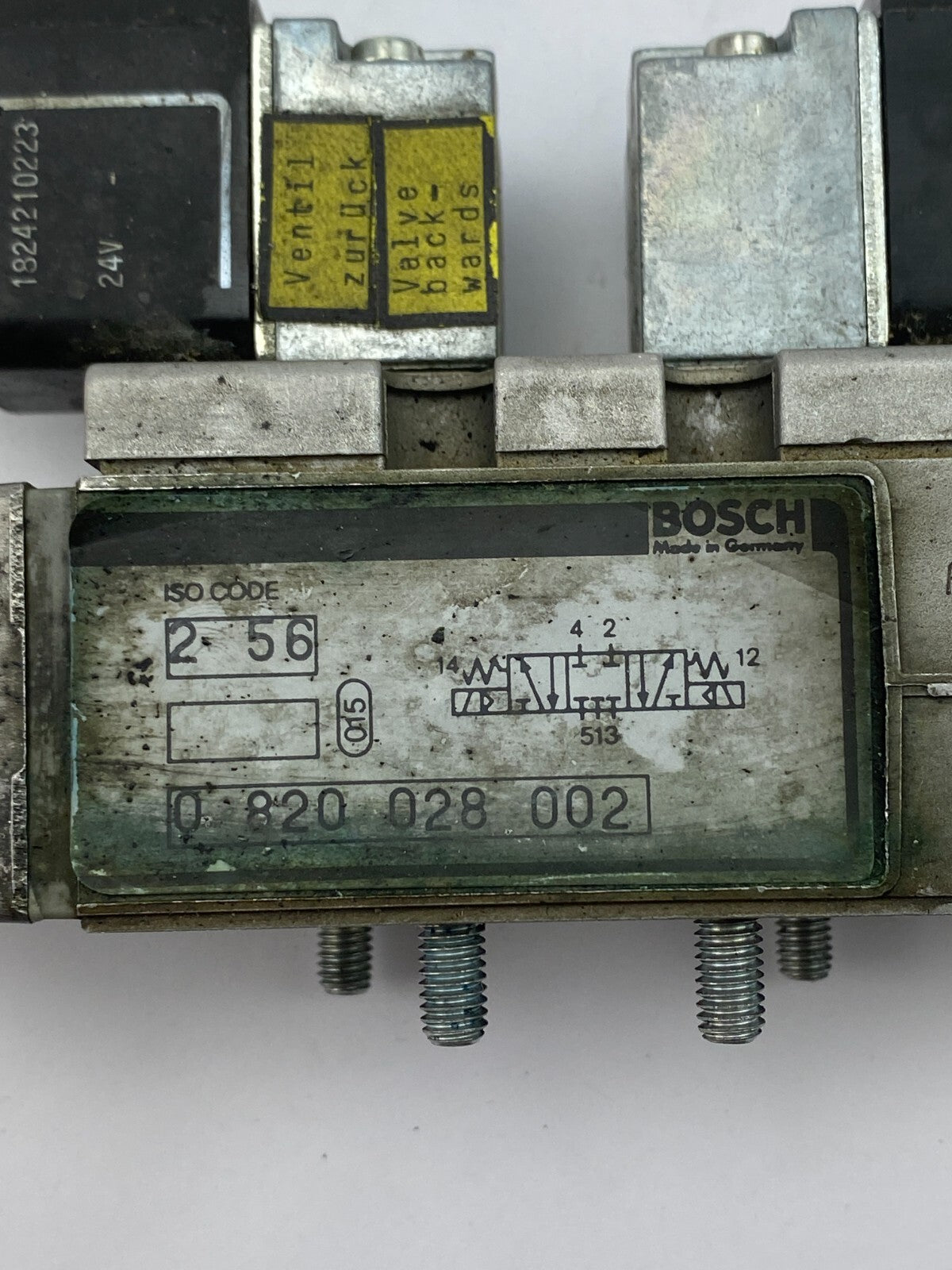 BOSCH 0820028002+BOSCH 1824210223 24V
