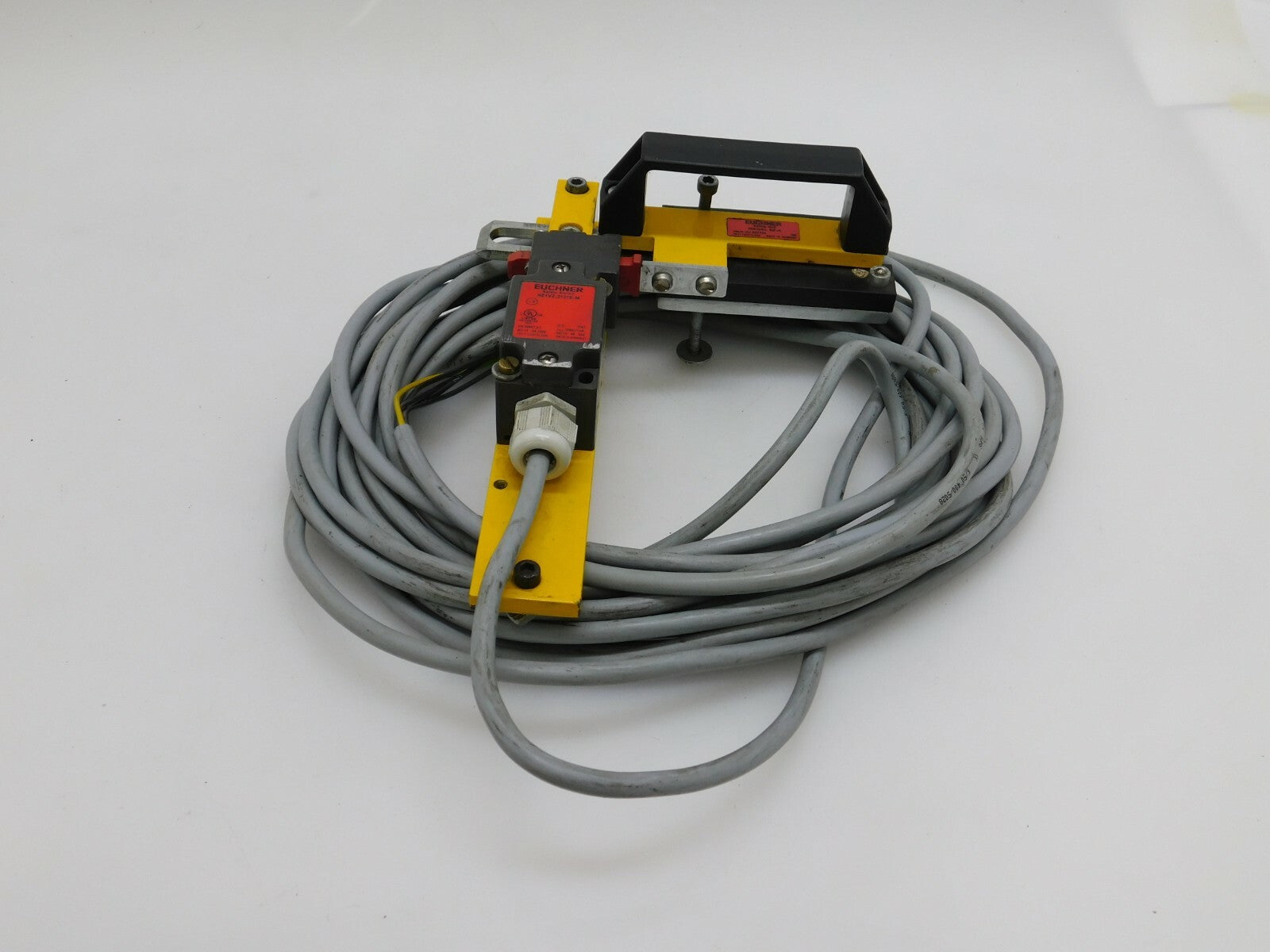 EUCHNER Safety Switch NZ1VZ-2121E-M  RIEGEL NZ_A ca.10 Meter