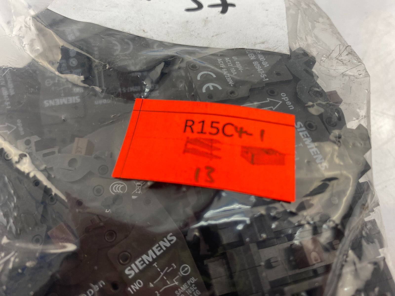 SIEMENS 3SB3400-0A **9 Stück**