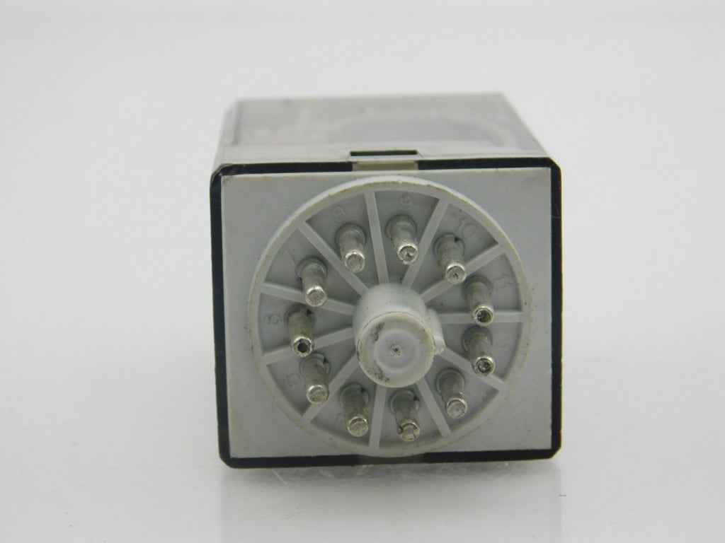 Finder 60.13.9.024.0040 10A-250V 24V DC
