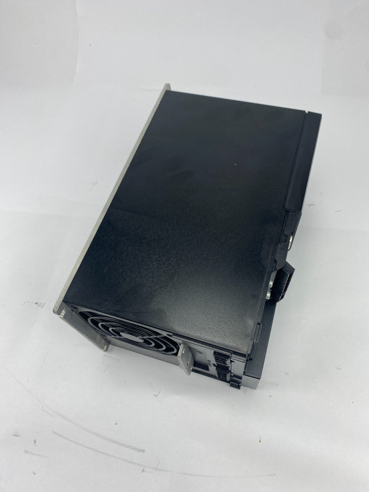 Danfoss VLT 2800 VLT2875PT4B20SBR1DBF00A00C1 131Z8848